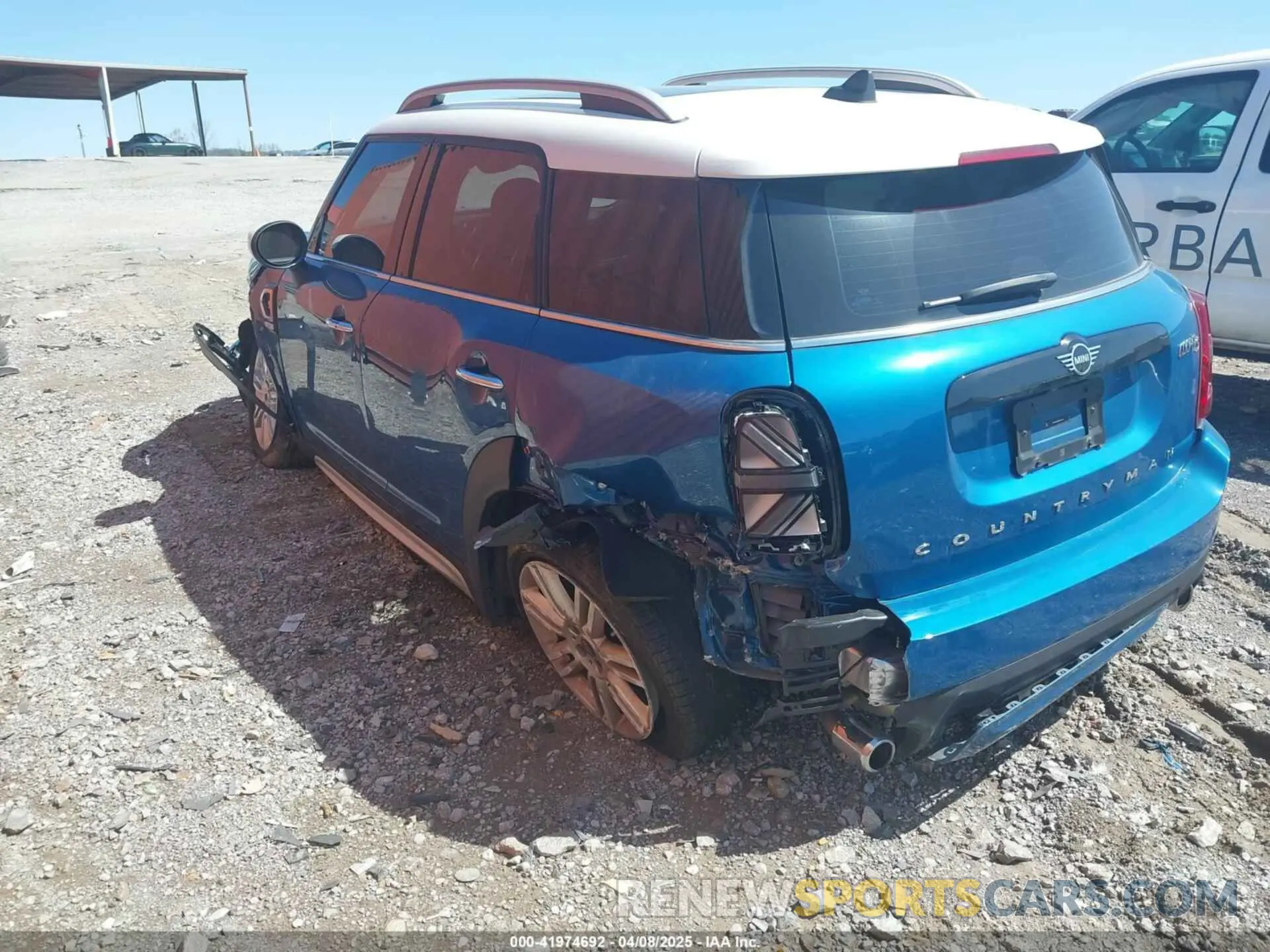3 fotografías del automóvil dañado WMZ53BR06R3S07175 MINI COUNTRYMAN 2024