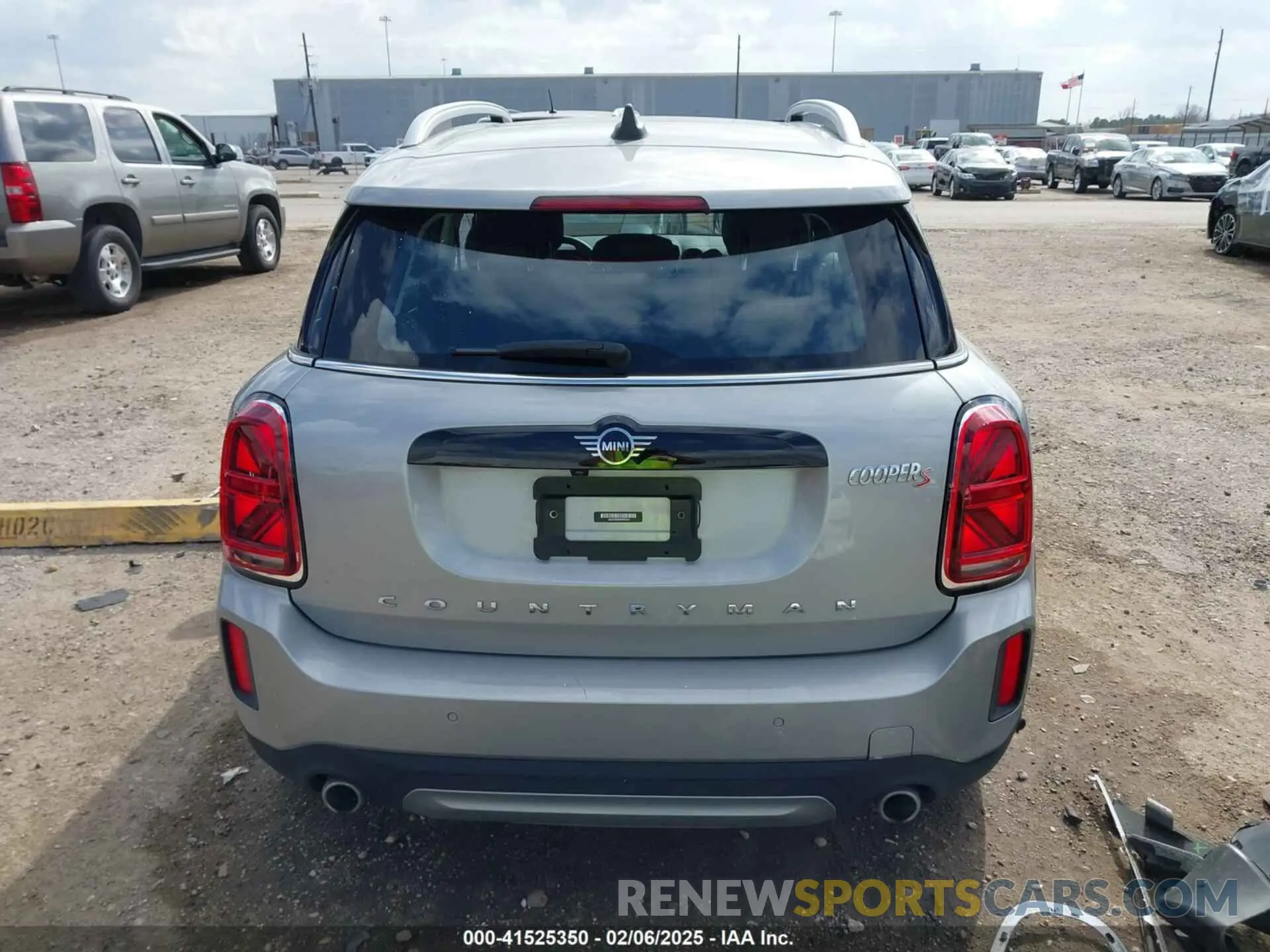 17 fotografías del automóvil dañado WMZ53BR0XR3R54326 MINI COUNTRYMAN 2024