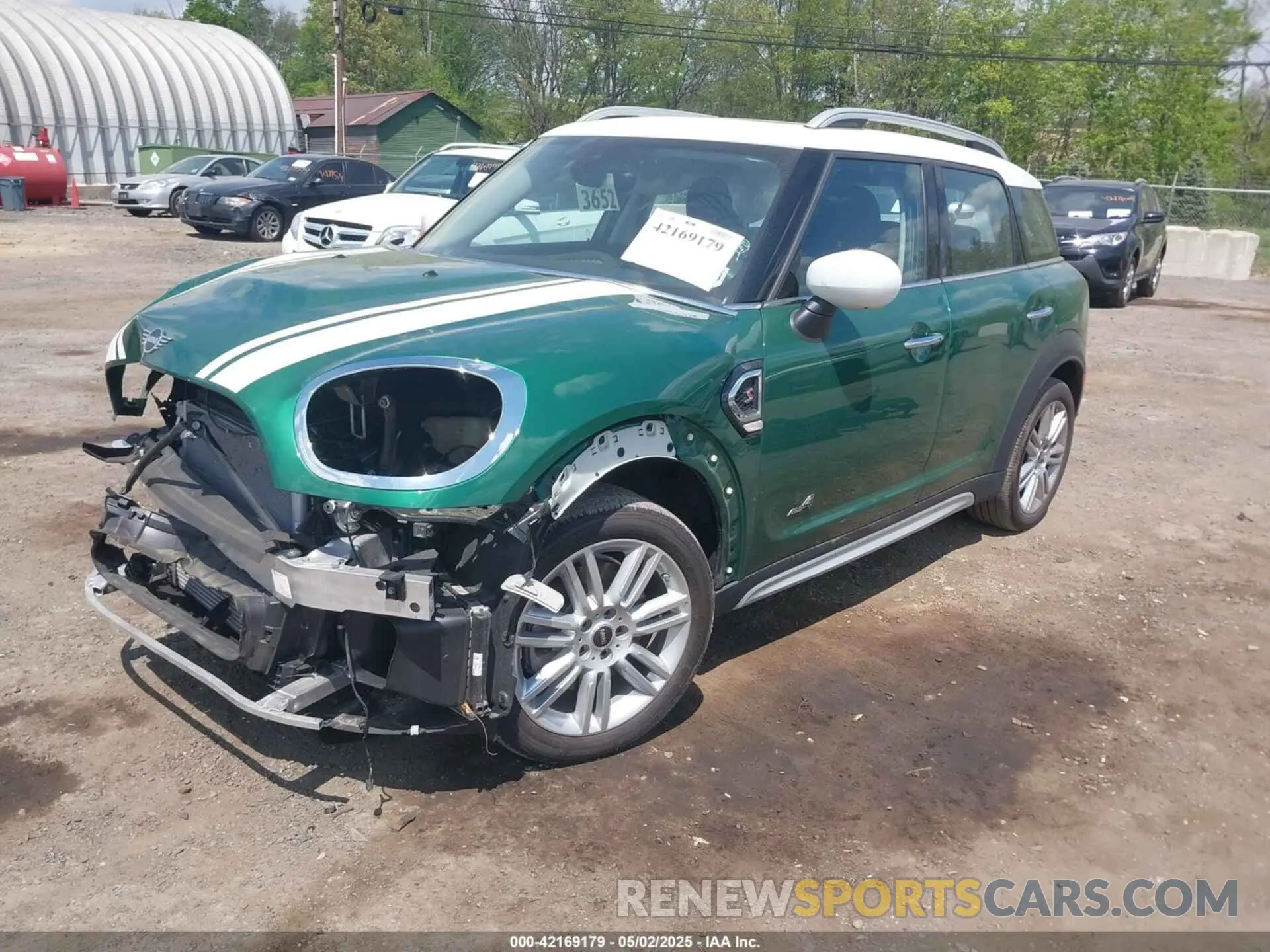 2 fotografías del automóvil dañado WMZ83BR07R3S15220 MINI COUNTRYMAN 2024