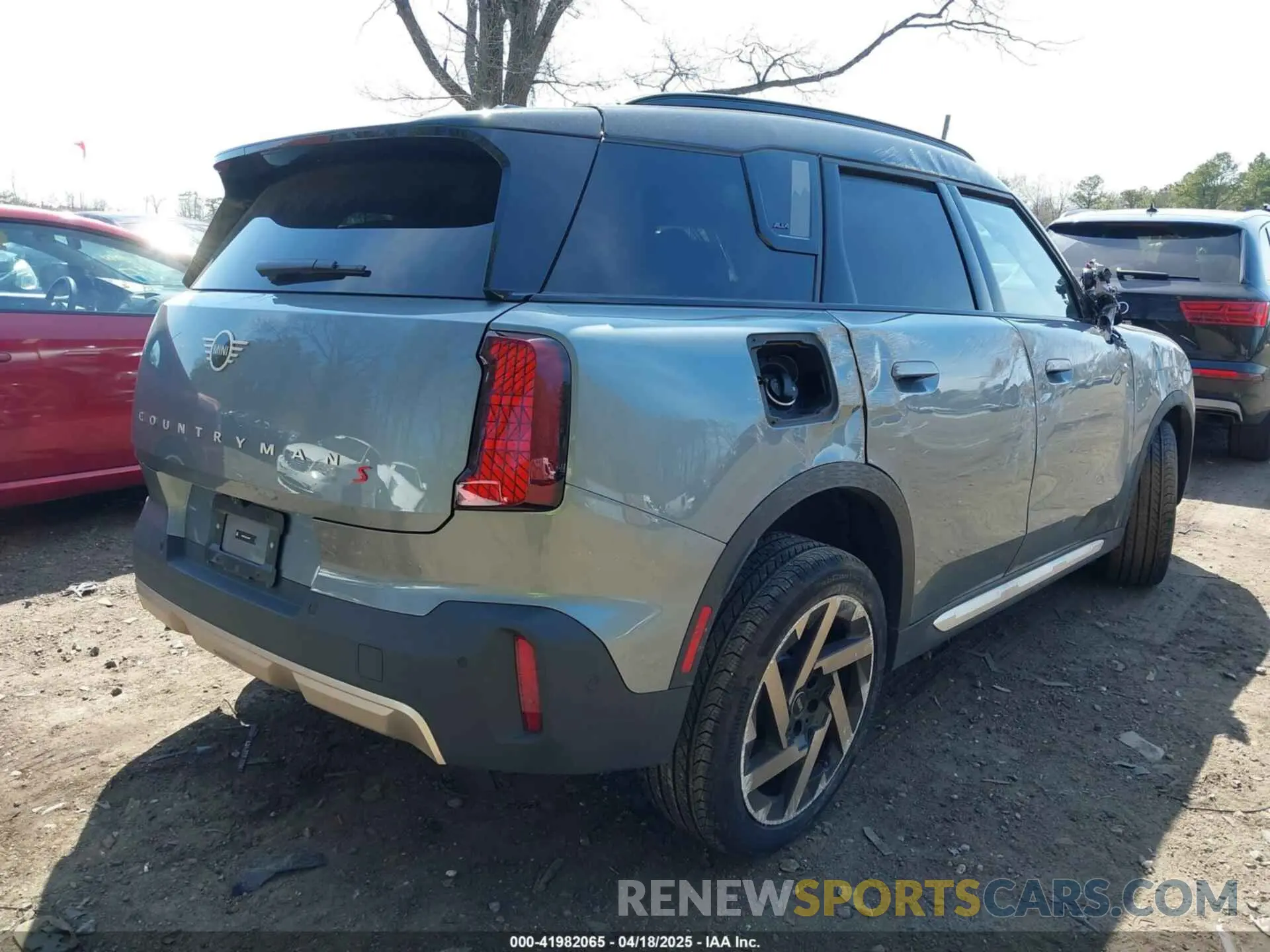 4 fotografías del automóvil dañado WMZ23GA02S7P85607 MINI COUNTRYMAN 2025