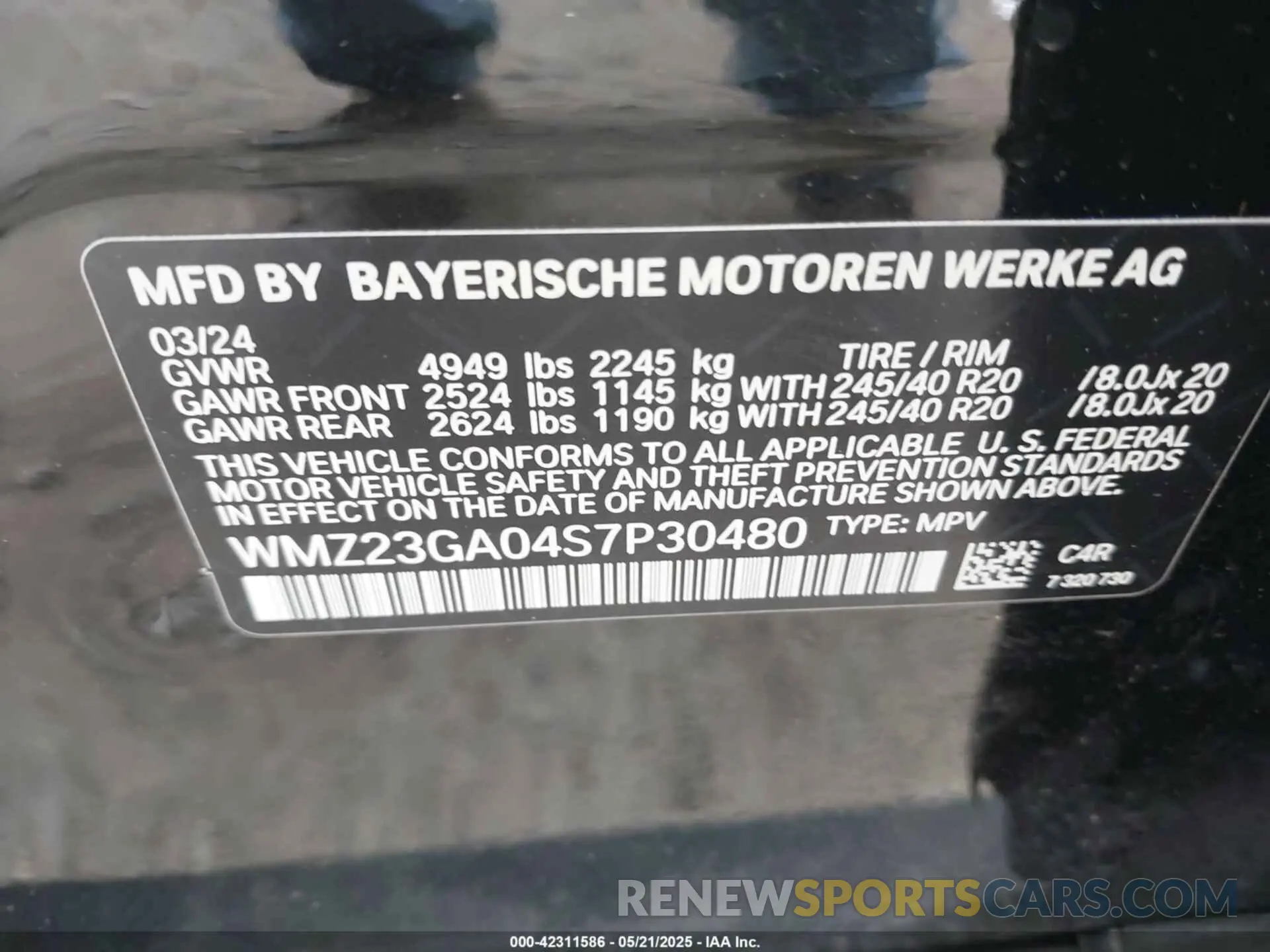 9 fotografías del automóvil dañado WMZ23GA04S7P30480 MINI COUNTRYMAN 2025