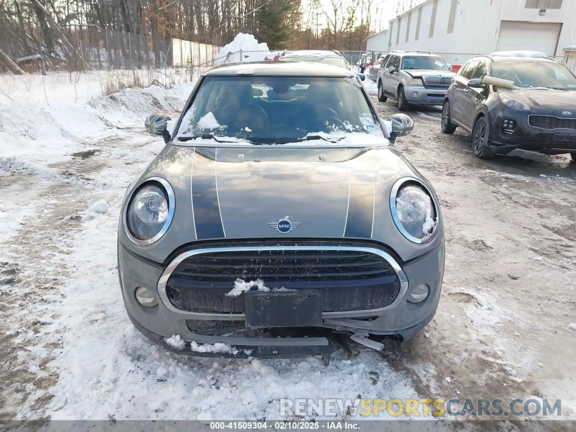12 fotografías del automóvil dañado WMWXP5C52K2H91038 MINI HARDTOP 2019