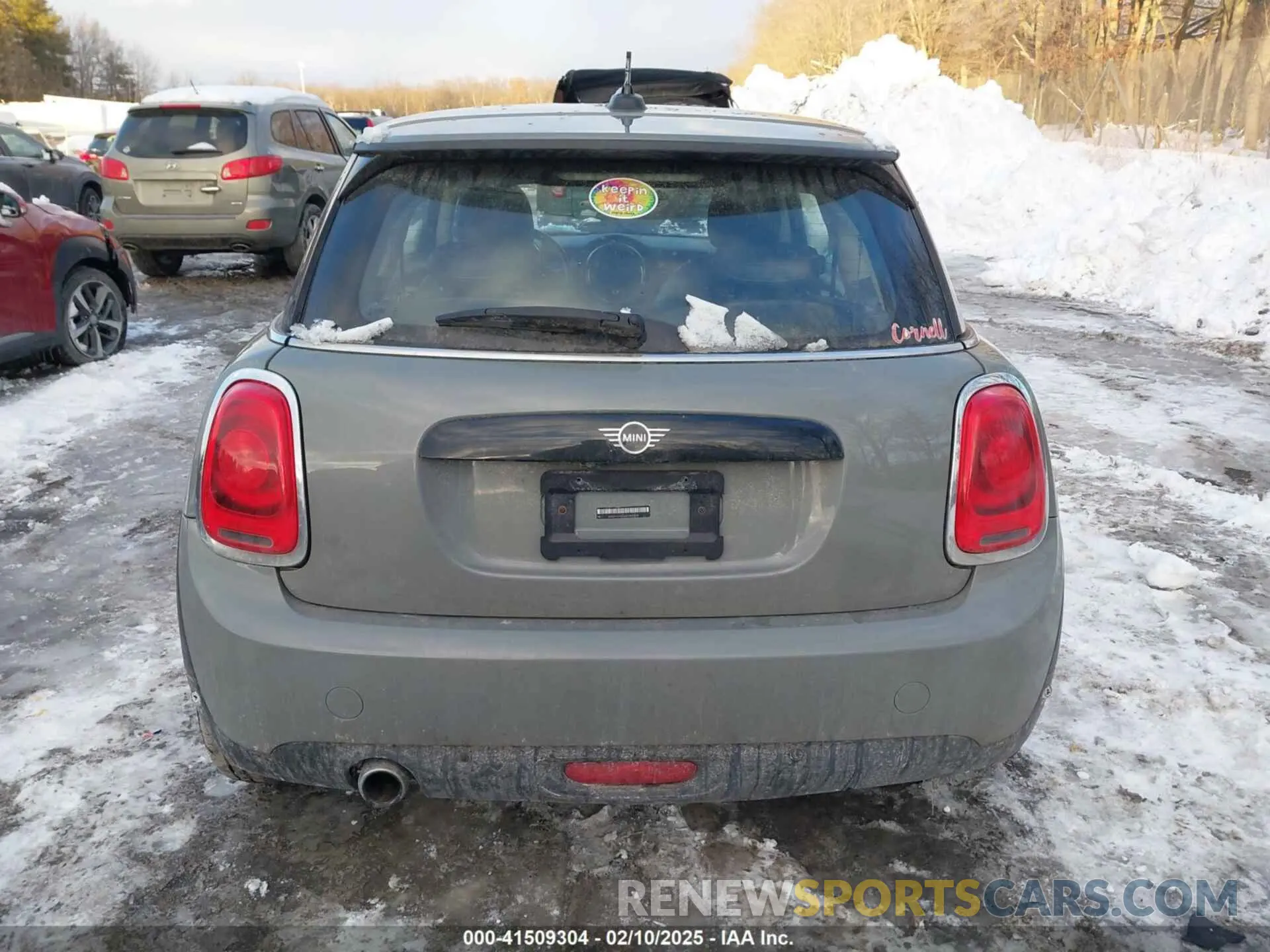 16 fotografías del automóvil dañado WMWXP5C52K2H91038 MINI HARDTOP 2019