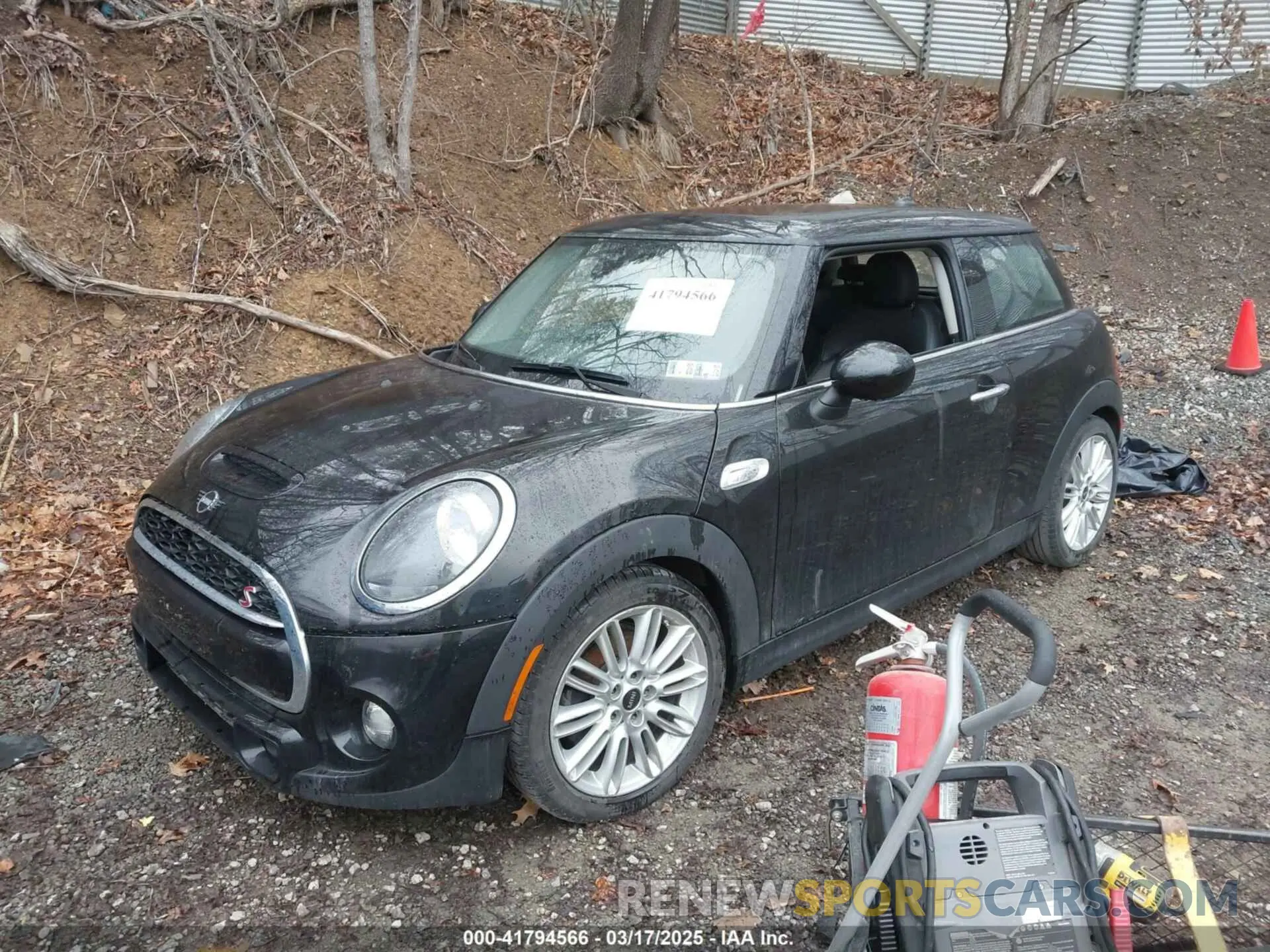 2 fotografías del automóvil dañado WMWXP7C54K2A53043 MINI HARDTOP 2019