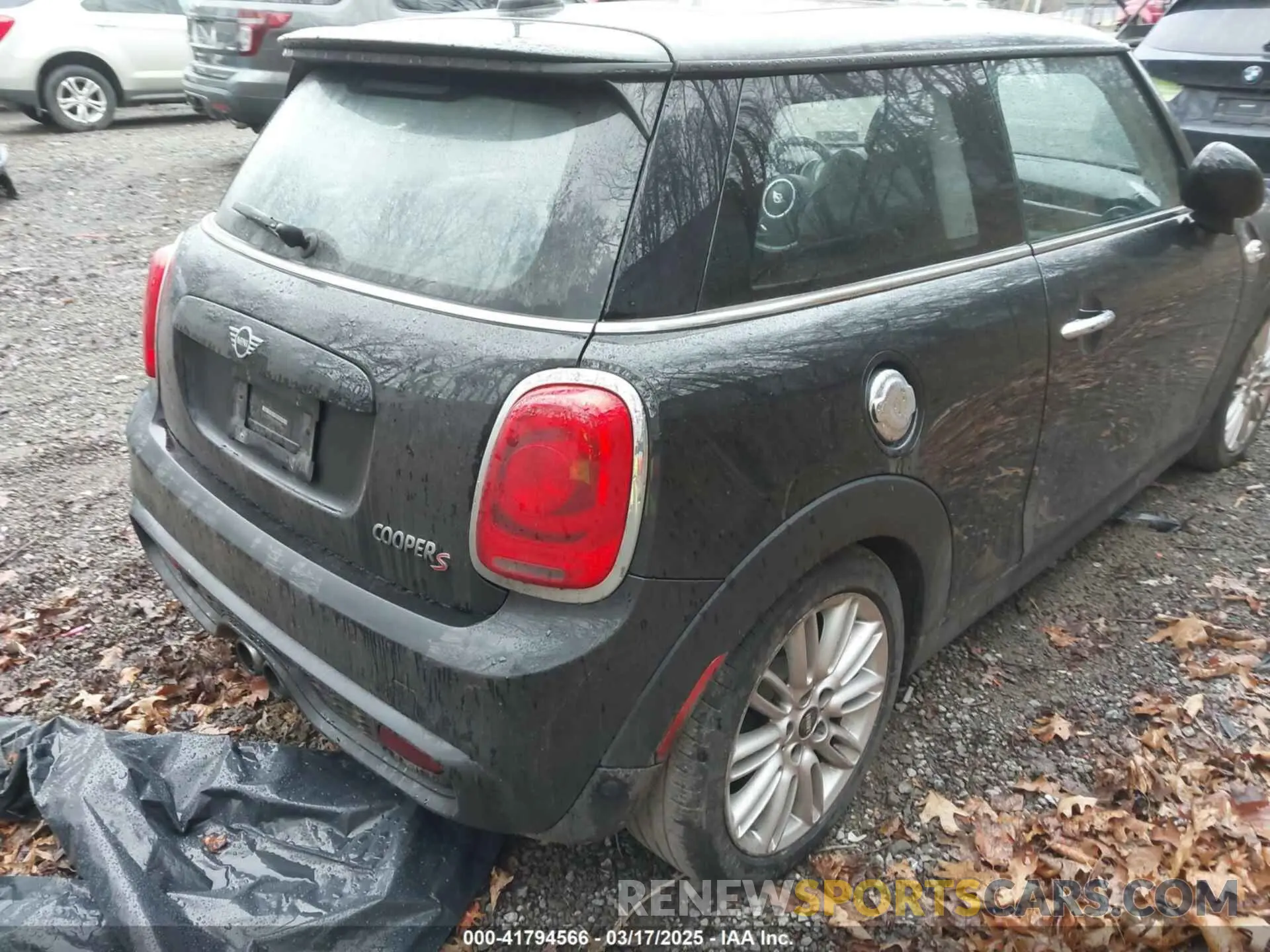 20 fotografías del automóvil dañado WMWXP7C54K2A53043 MINI HARDTOP 2019