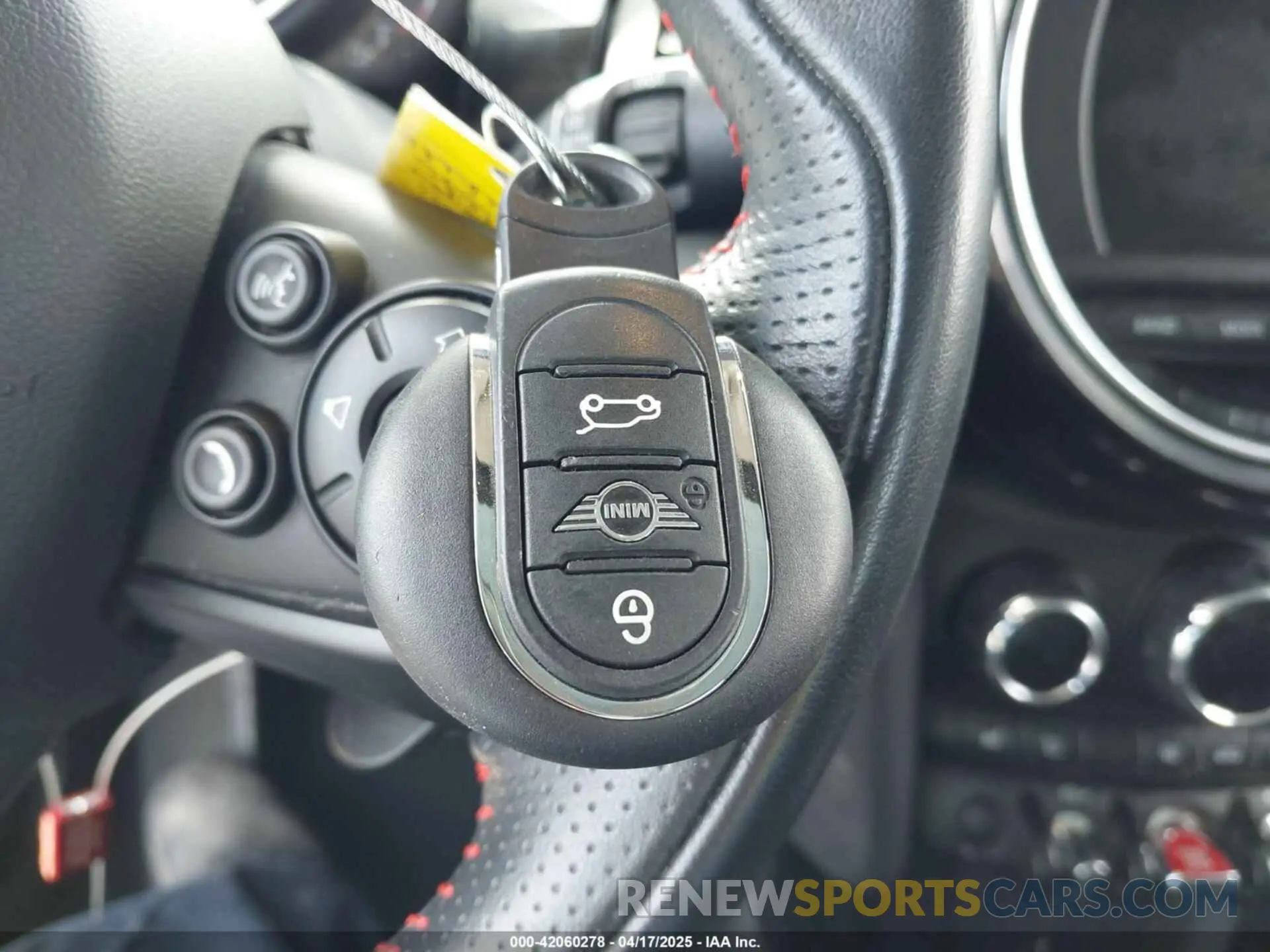 11 fotografías del automóvil dañado WMWXP7C5XK2A53483 MINI HARDTOP 2019