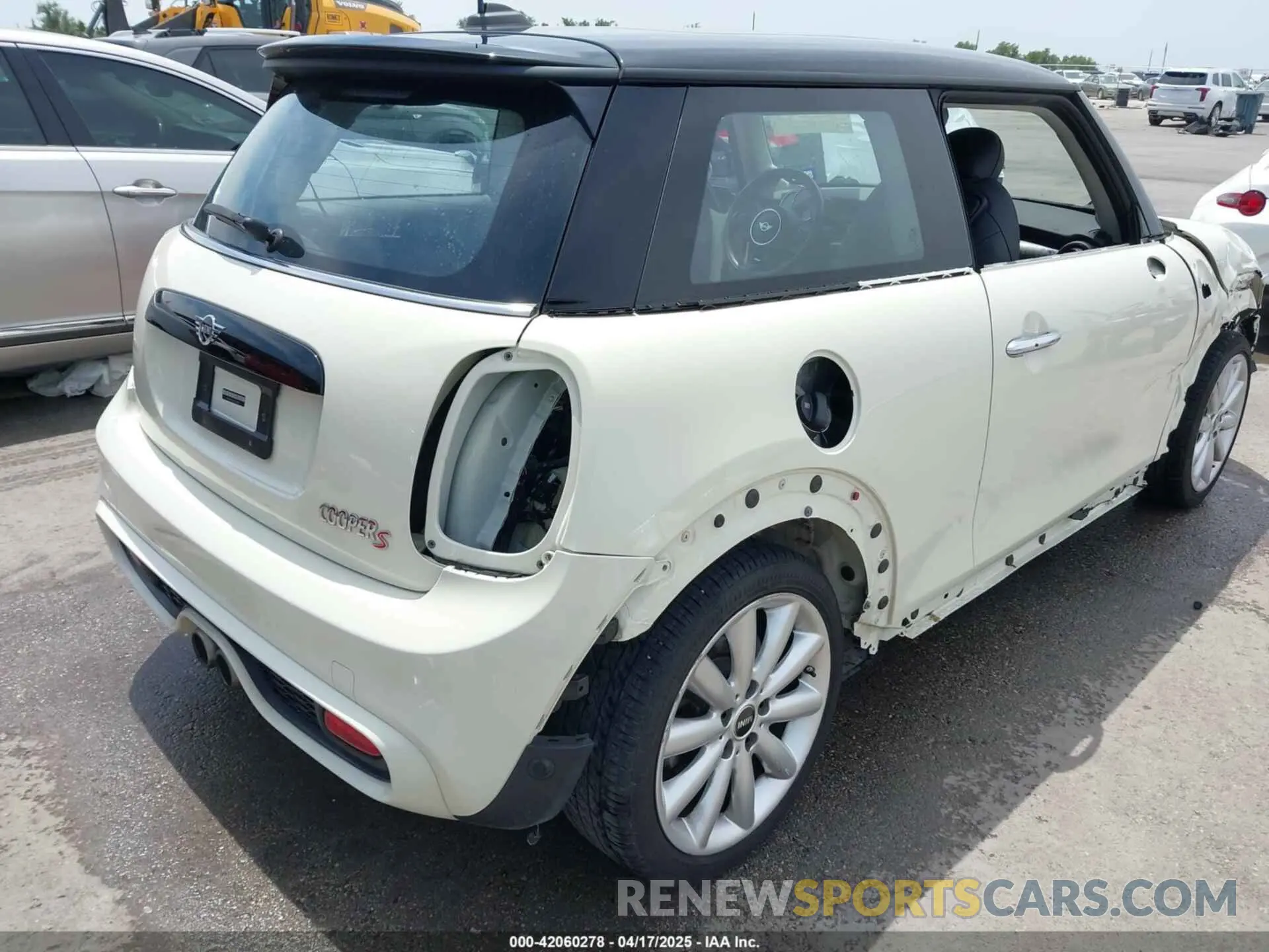 19 fotografías del automóvil dañado WMWXP7C5XK2A53483 MINI HARDTOP 2019