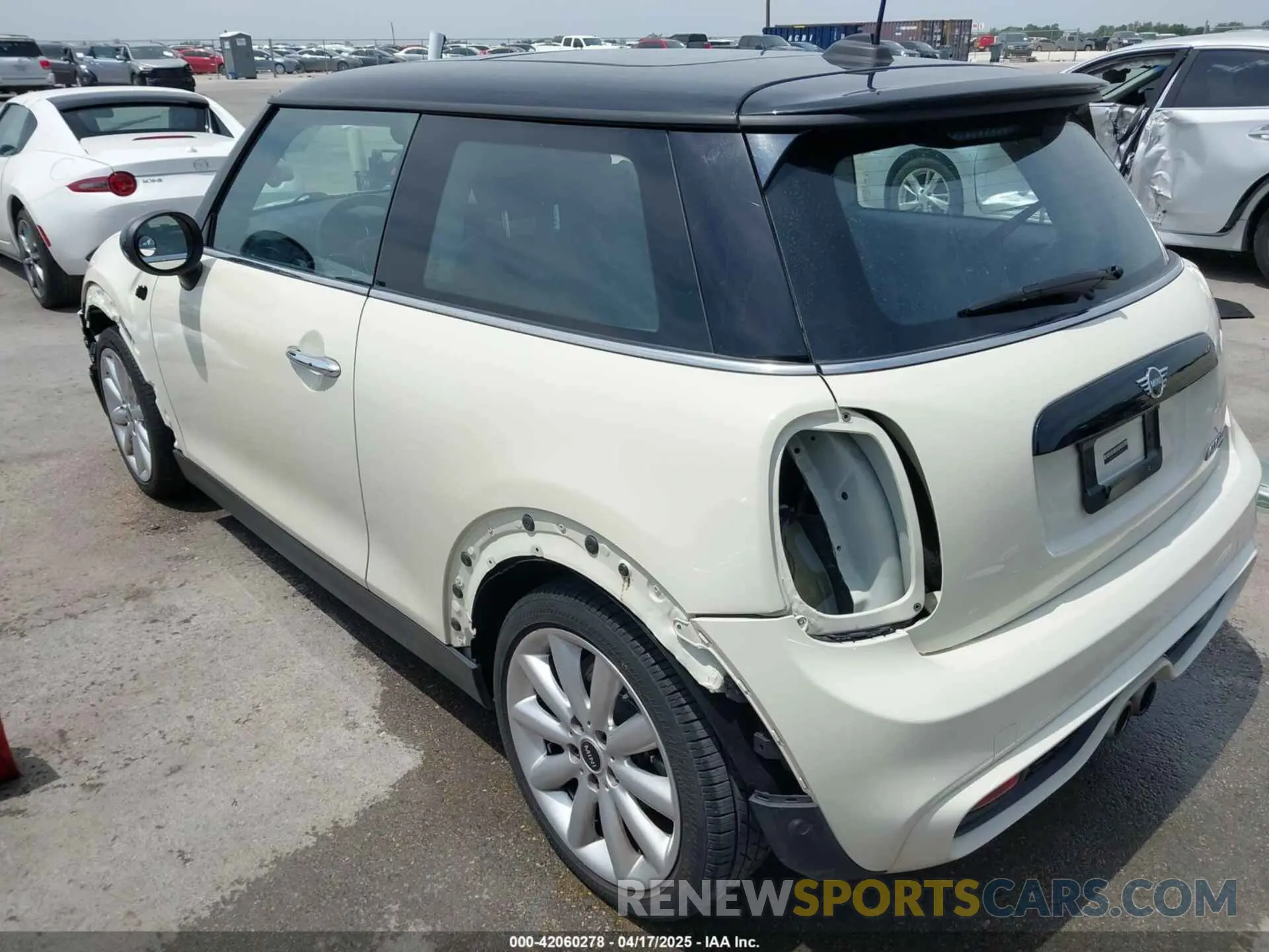 20 fotografías del automóvil dañado WMWXP7C5XK2A53483 MINI HARDTOP 2019
