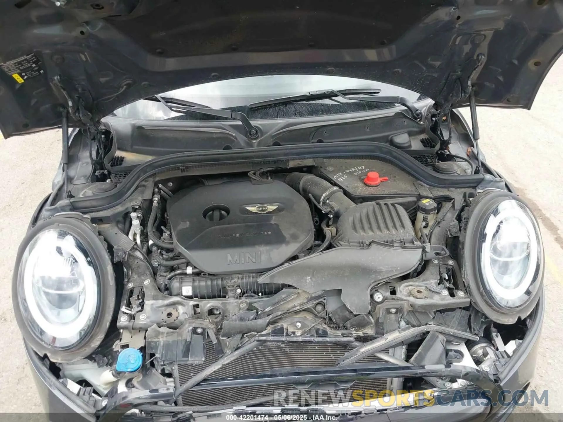 10 fotografías del automóvil dañado WMWXU3C54K2H86856 MINI HARDTOP 2019
