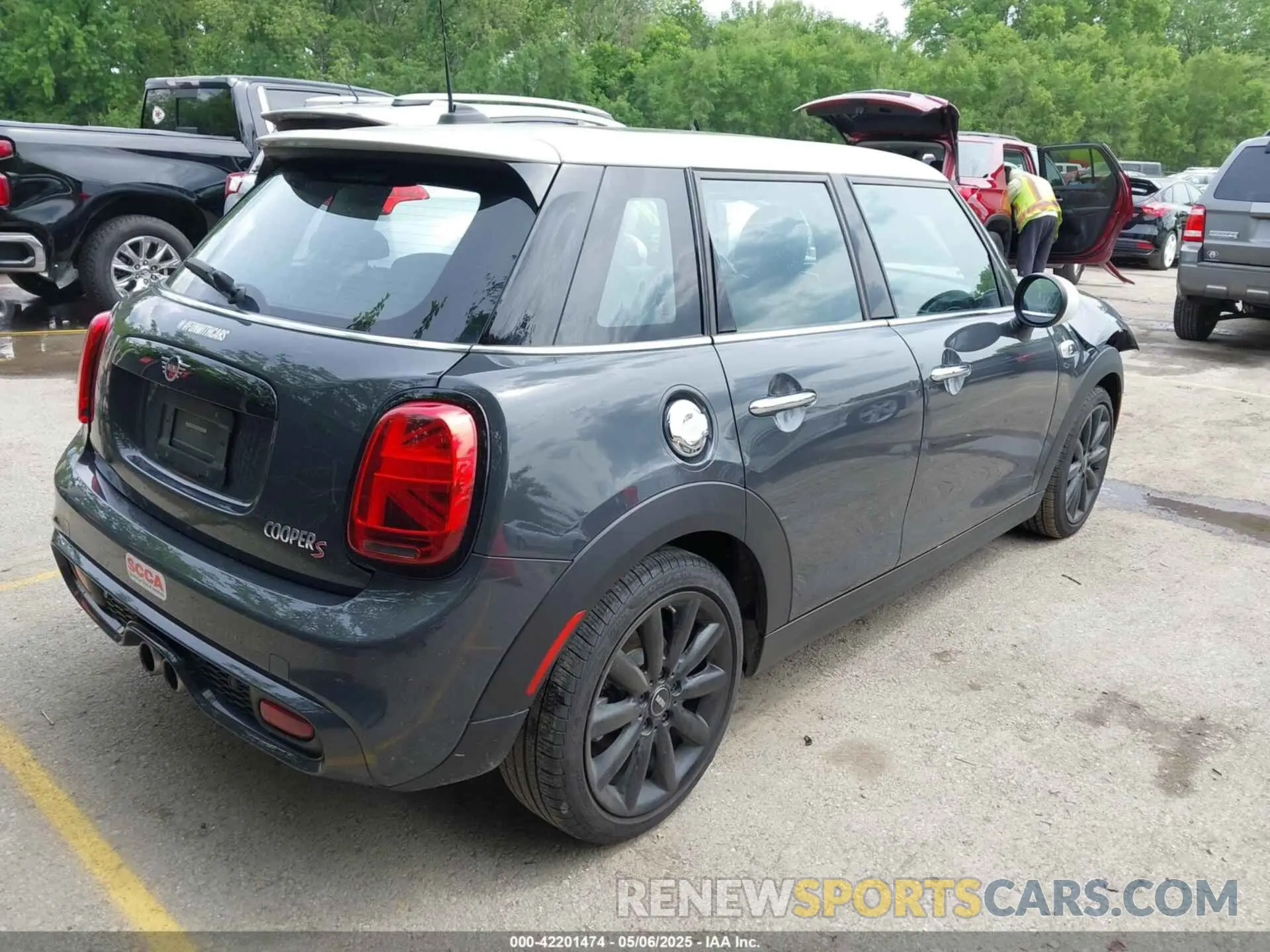 4 fotografías del automóvil dañado WMWXU3C54K2H86856 MINI HARDTOP 2019
