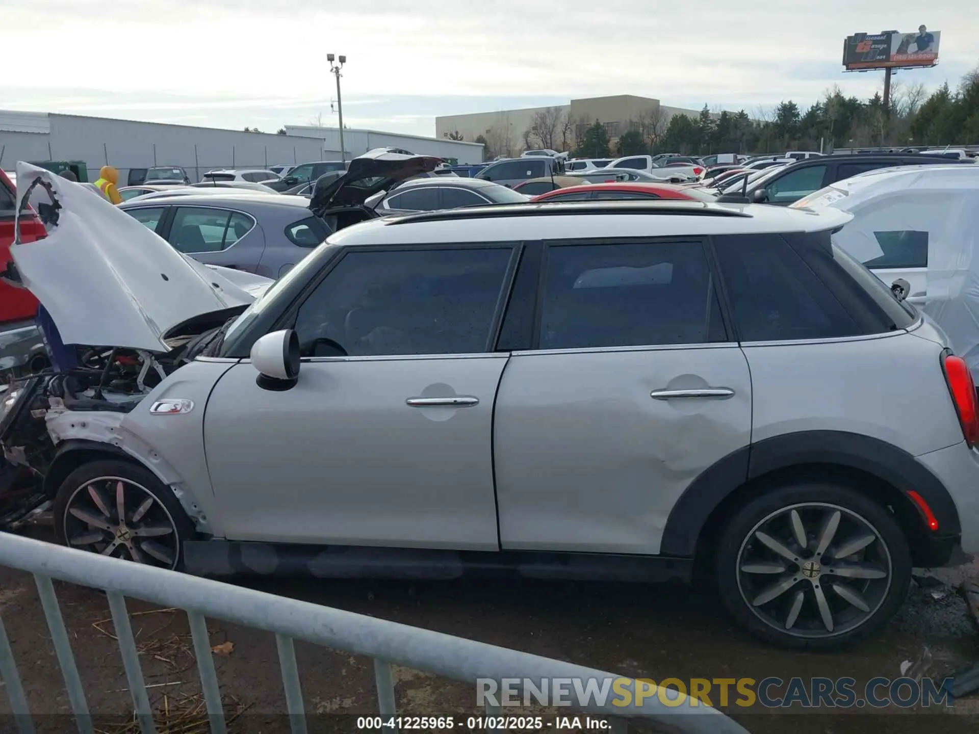 14 fotografías del automóvil dañado WMWXU3C59K2H87159 MINI HARDTOP 2019