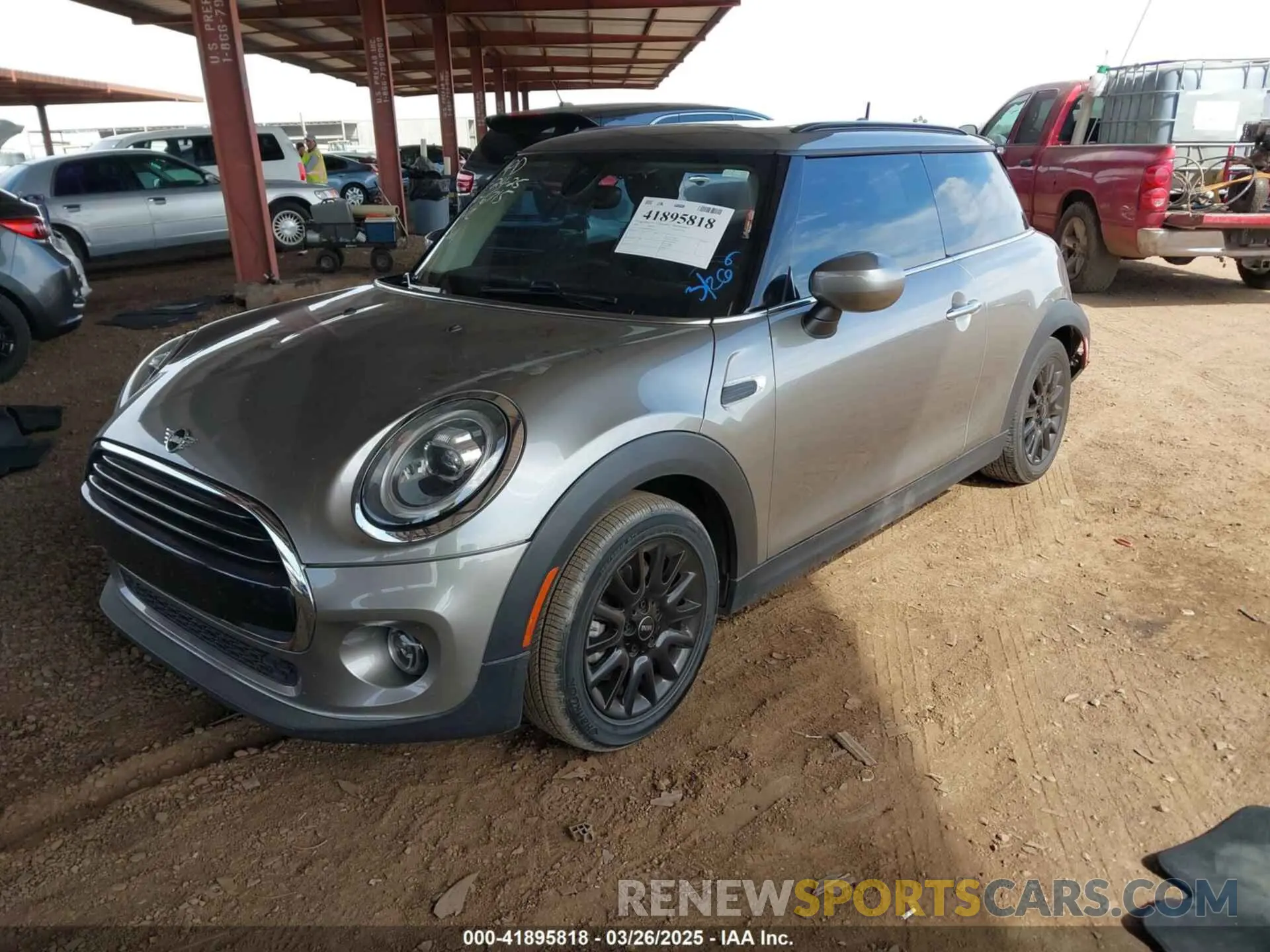 2 fotografías del automóvil dañado WMWXR3C06L2L66715 MINI HARDTOP 2020