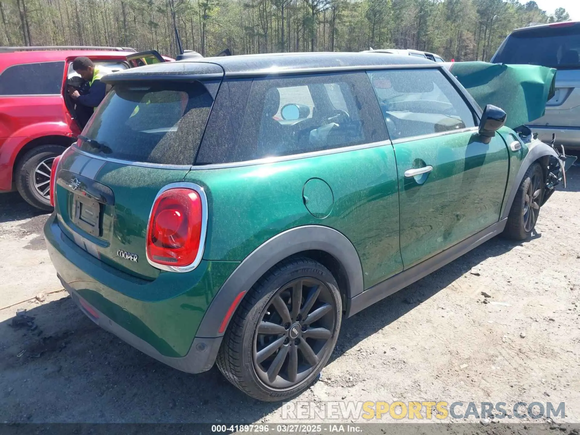4 fotografías del automóvil dañado WMWXR3C06L2M75434 MINI HARDTOP 2020