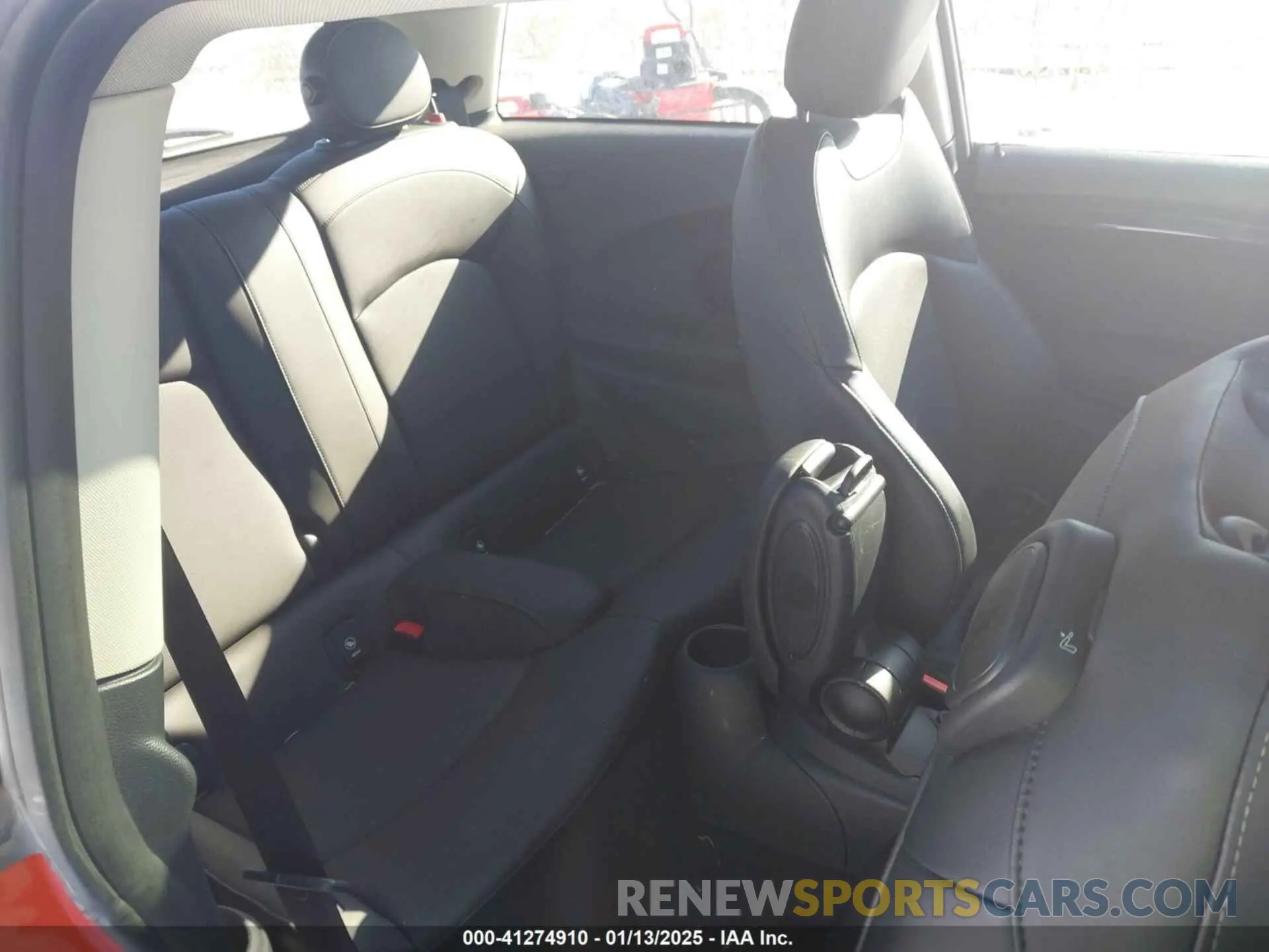 8 fotografías del automóvil dañado WMWXR5C02L2L86178 MINI HARDTOP 2020