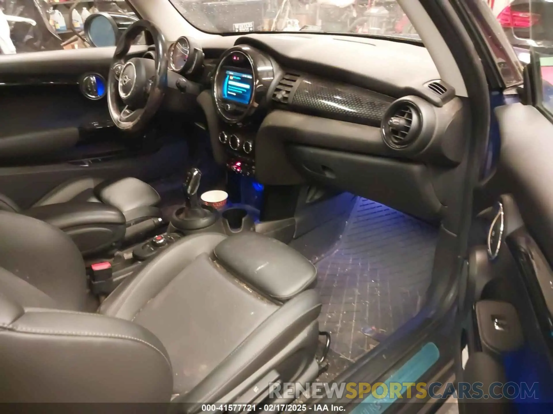 5 fotografías del automóvil dañado WMWXR5C05L2L43423 MINI HARDTOP 2020