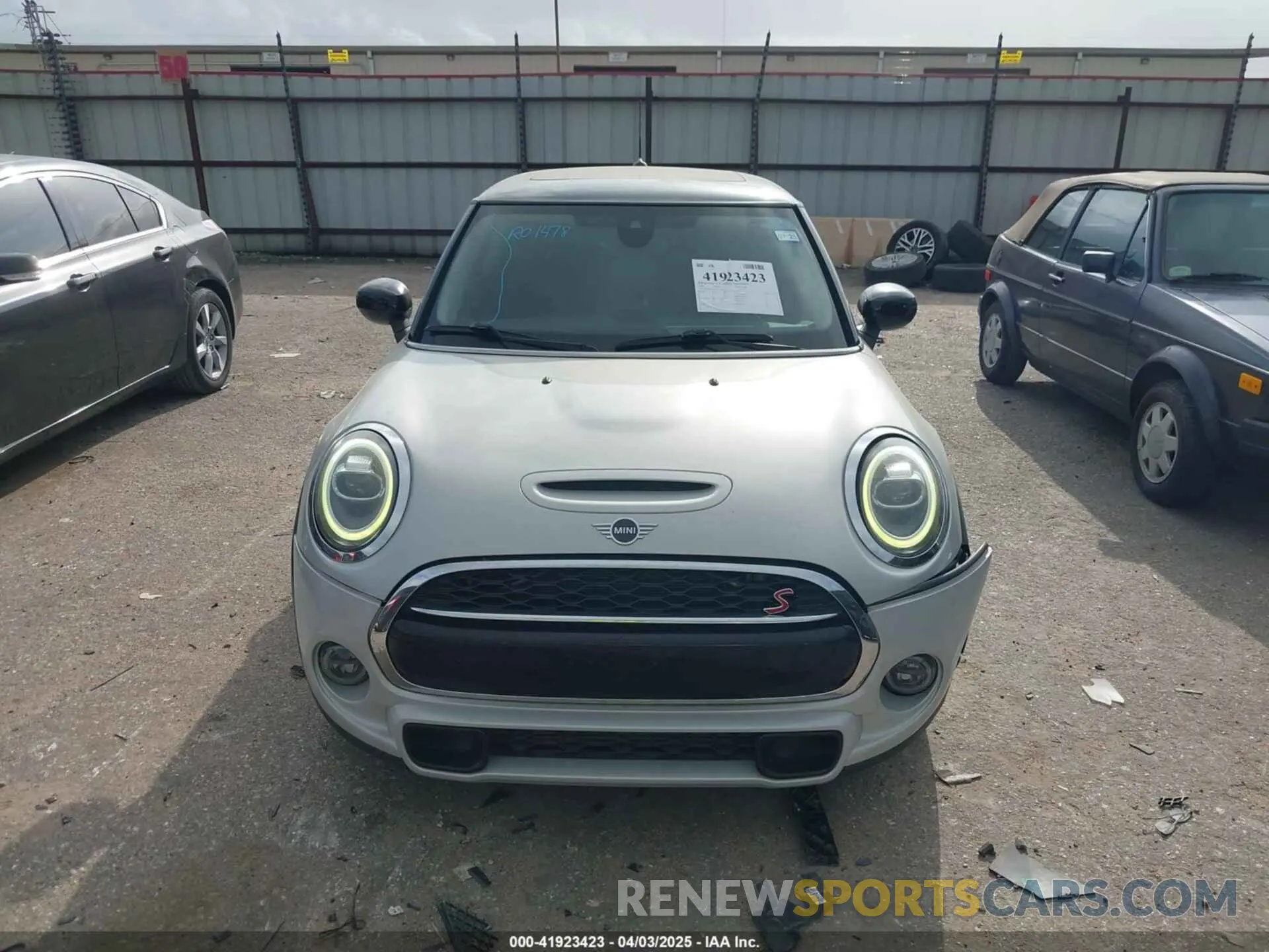 12 fotografías del automóvil dañado WMWXR5C05L2L53742 MINI HARDTOP 2020