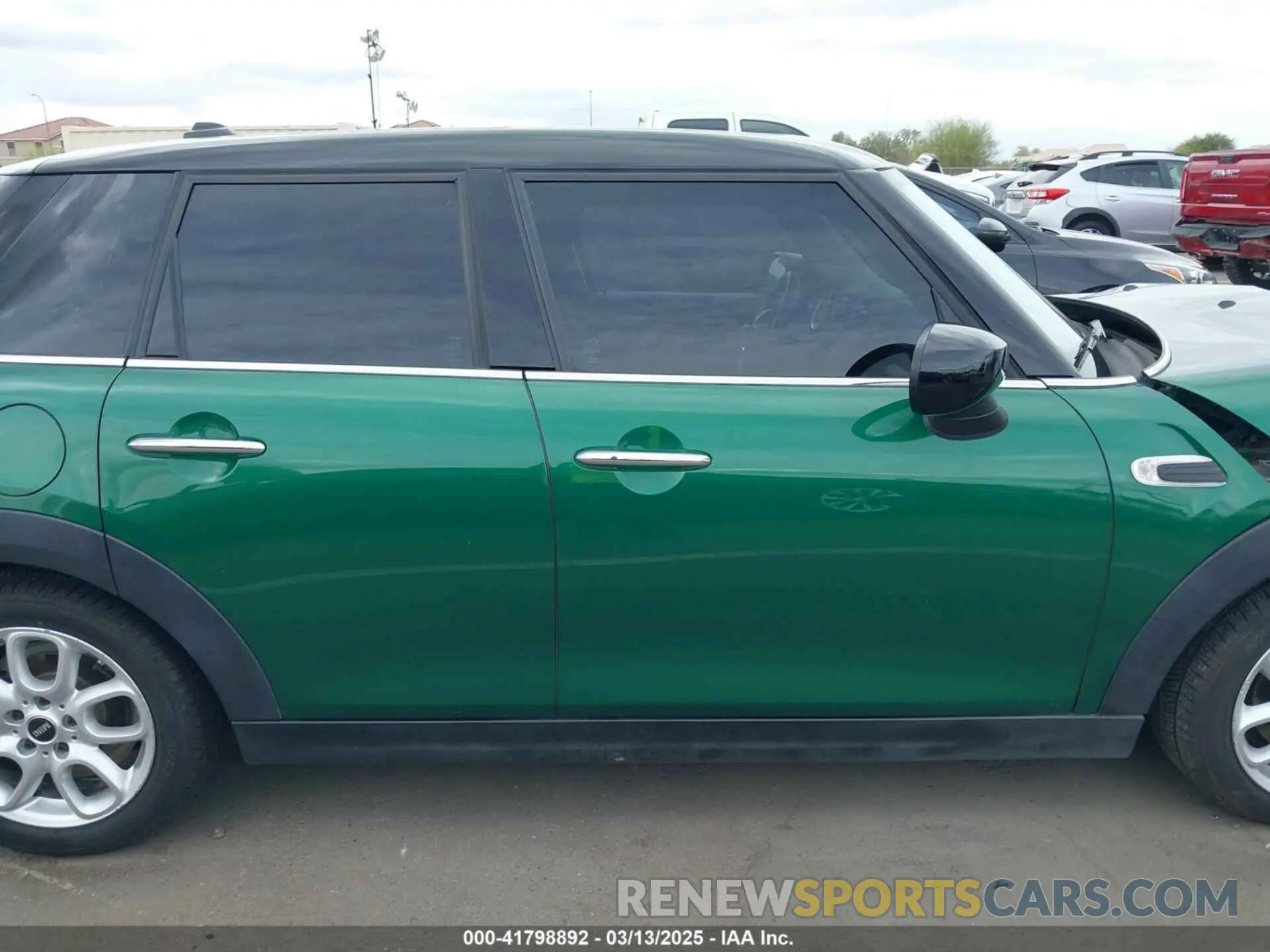 12 fotografías del automóvil dañado WMWXU7C08L2M11014 MINI HARDTOP 2020