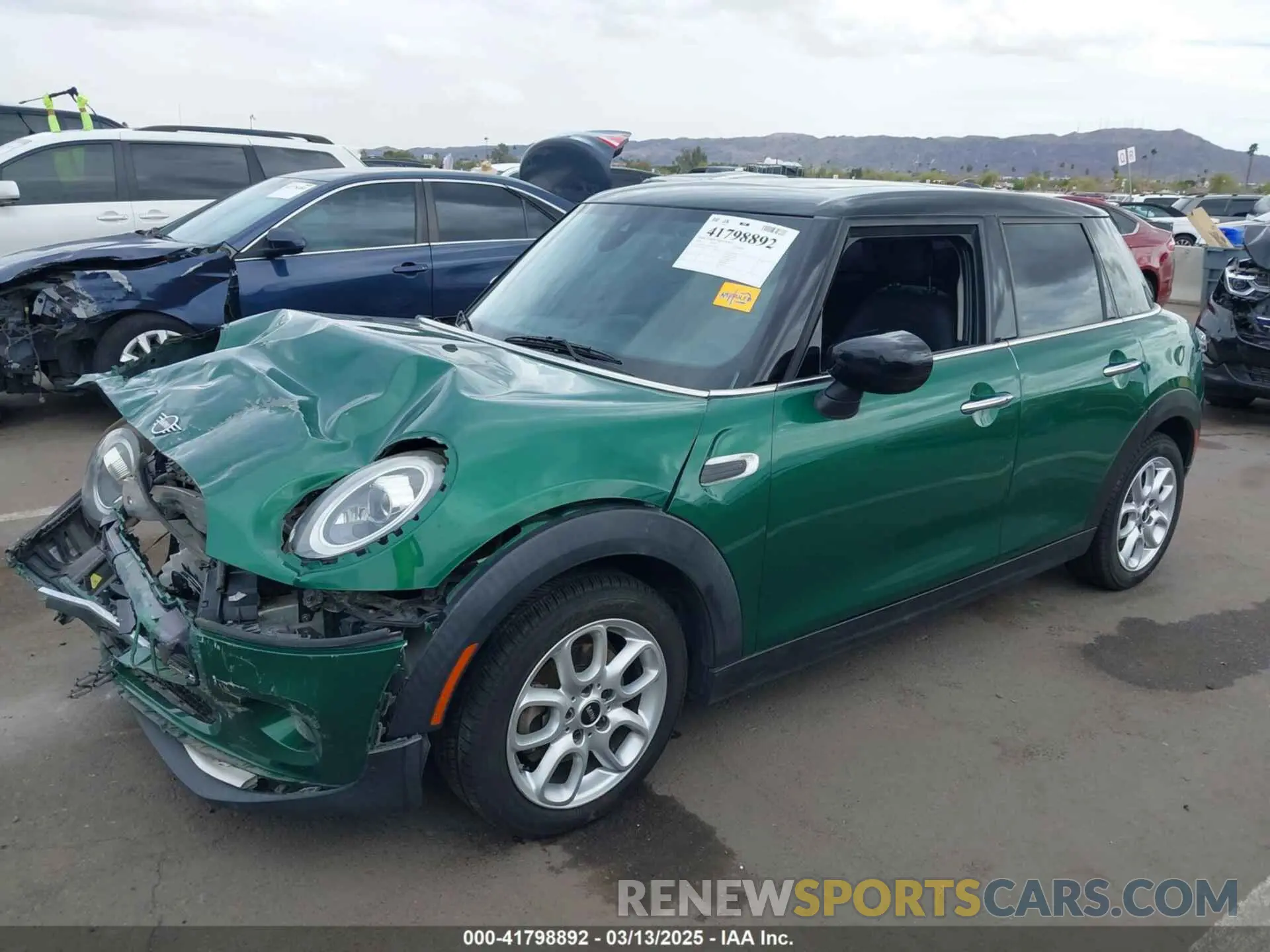 2 fotografías del automóvil dañado WMWXU7C08L2M11014 MINI HARDTOP 2020