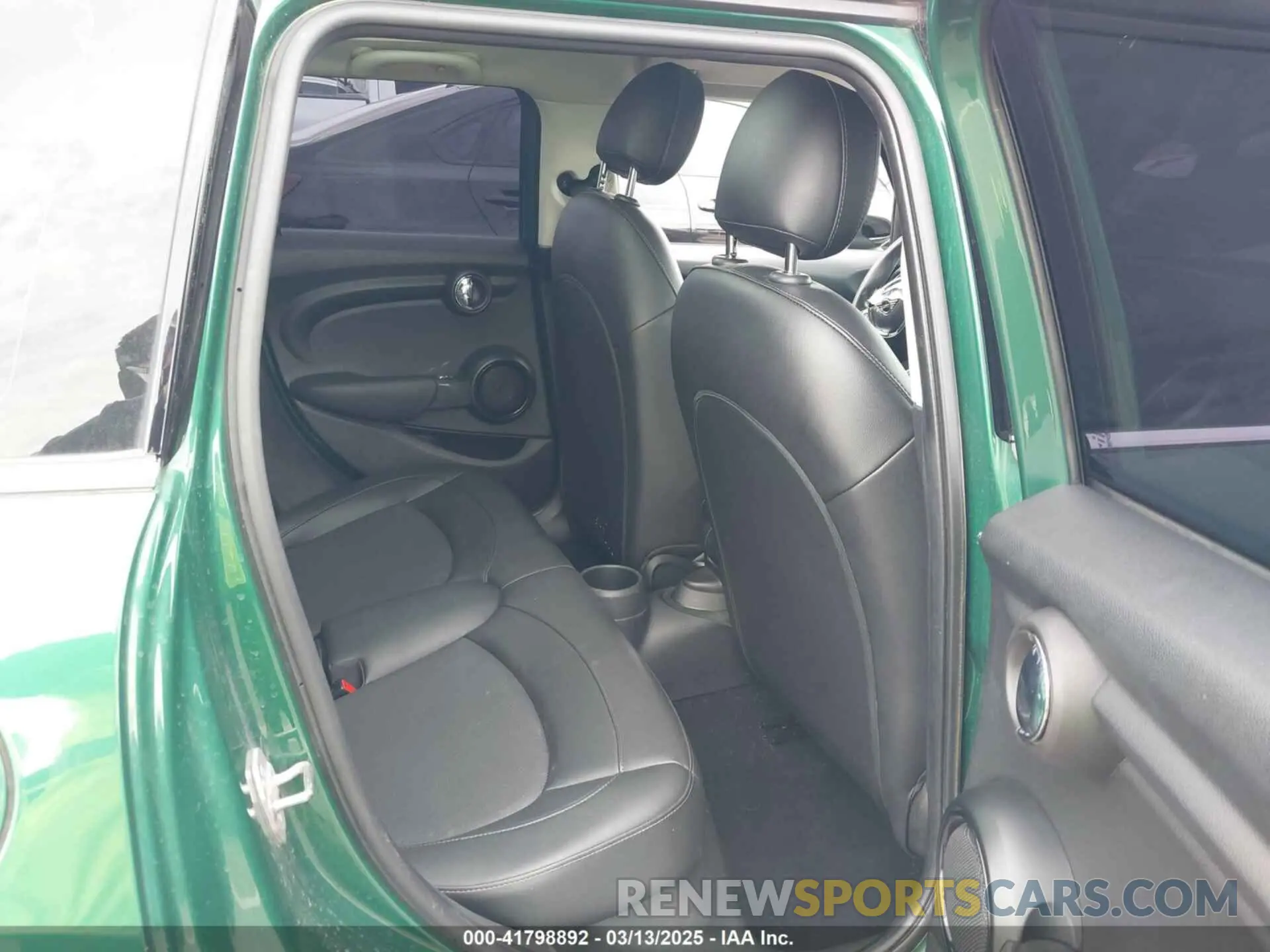 8 fotografías del automóvil dañado WMWXU7C08L2M11014 MINI HARDTOP 2020