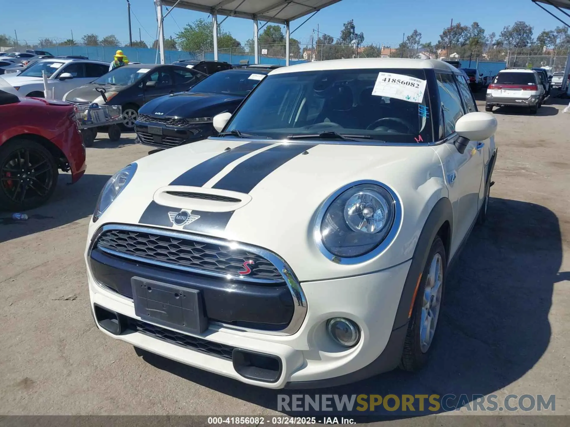 2 fotografías del automóvil dañado WMWXU9C06L2L39385 MINI HARDTOP 2020