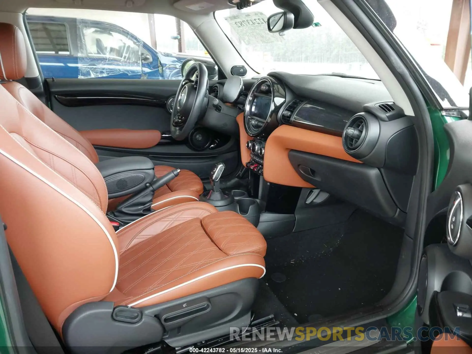 5 fotografías del automóvil dañado WMWXR5C04M2N62455 MINI HARDTOP 2021