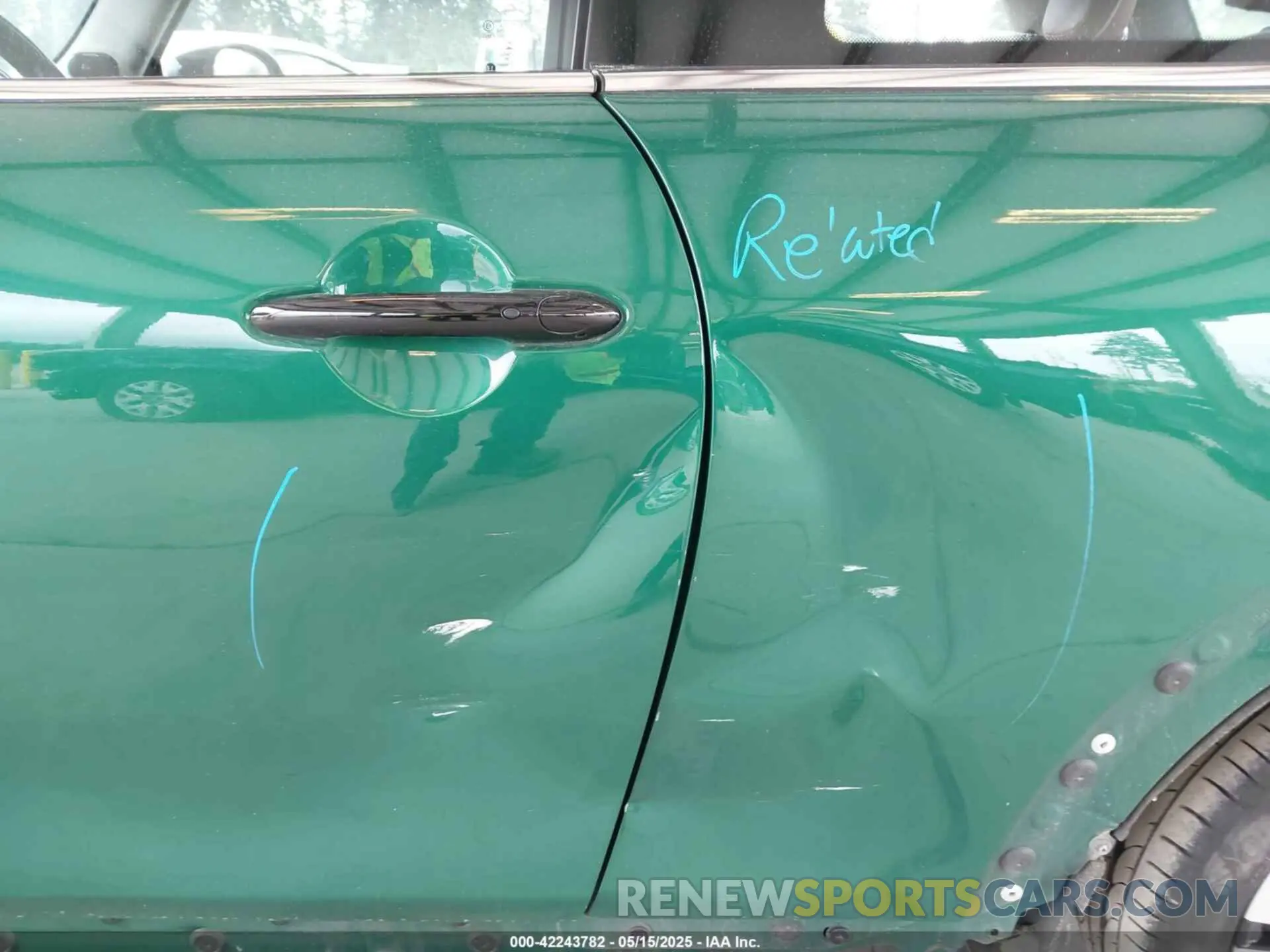 6 fotografías del automóvil dañado WMWXR5C04M2N62455 MINI HARDTOP 2021