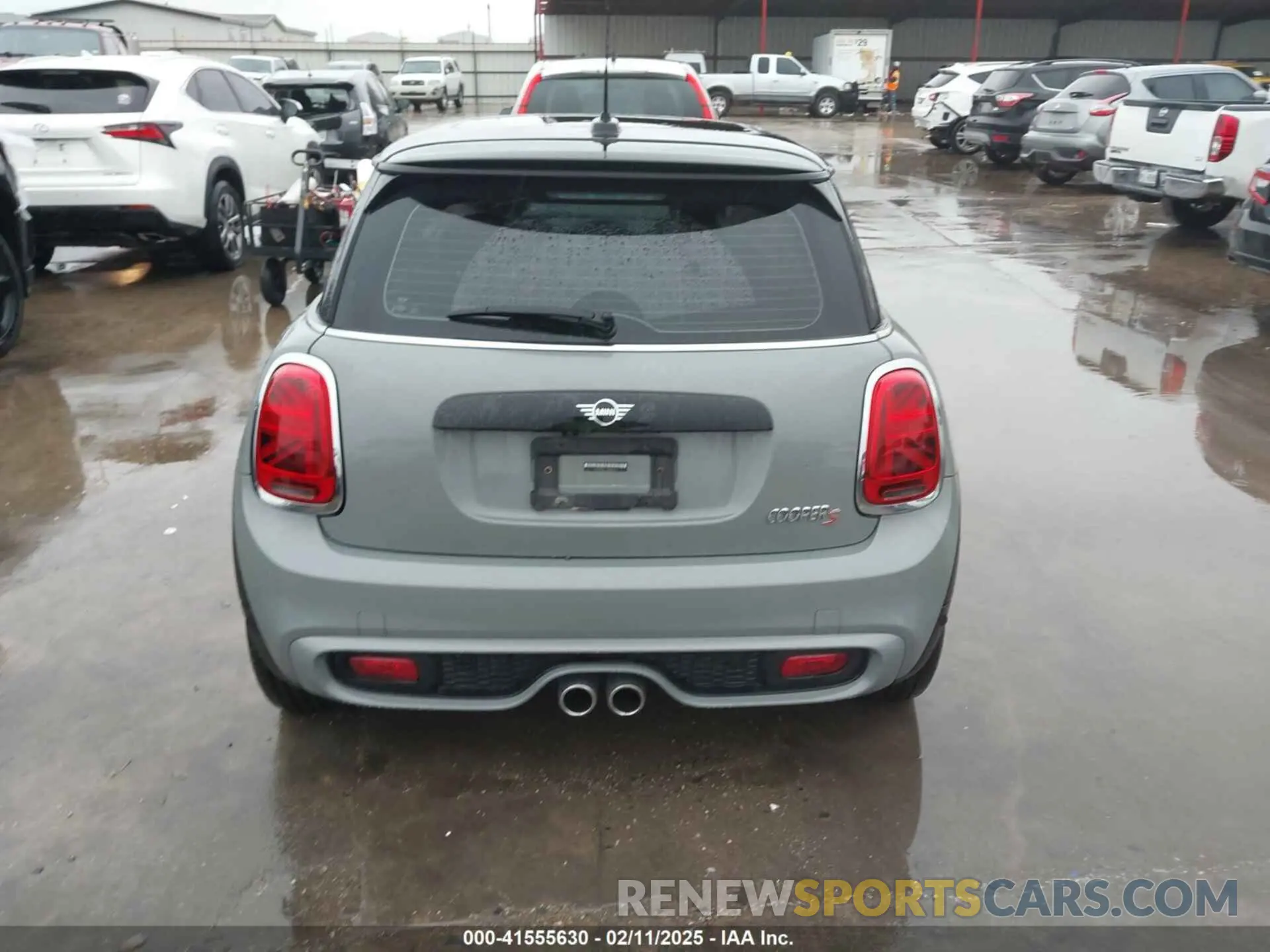 16 fotografías del automóvil dañado WMWXR5C06M2P01758 MINI HARDTOP 2021
