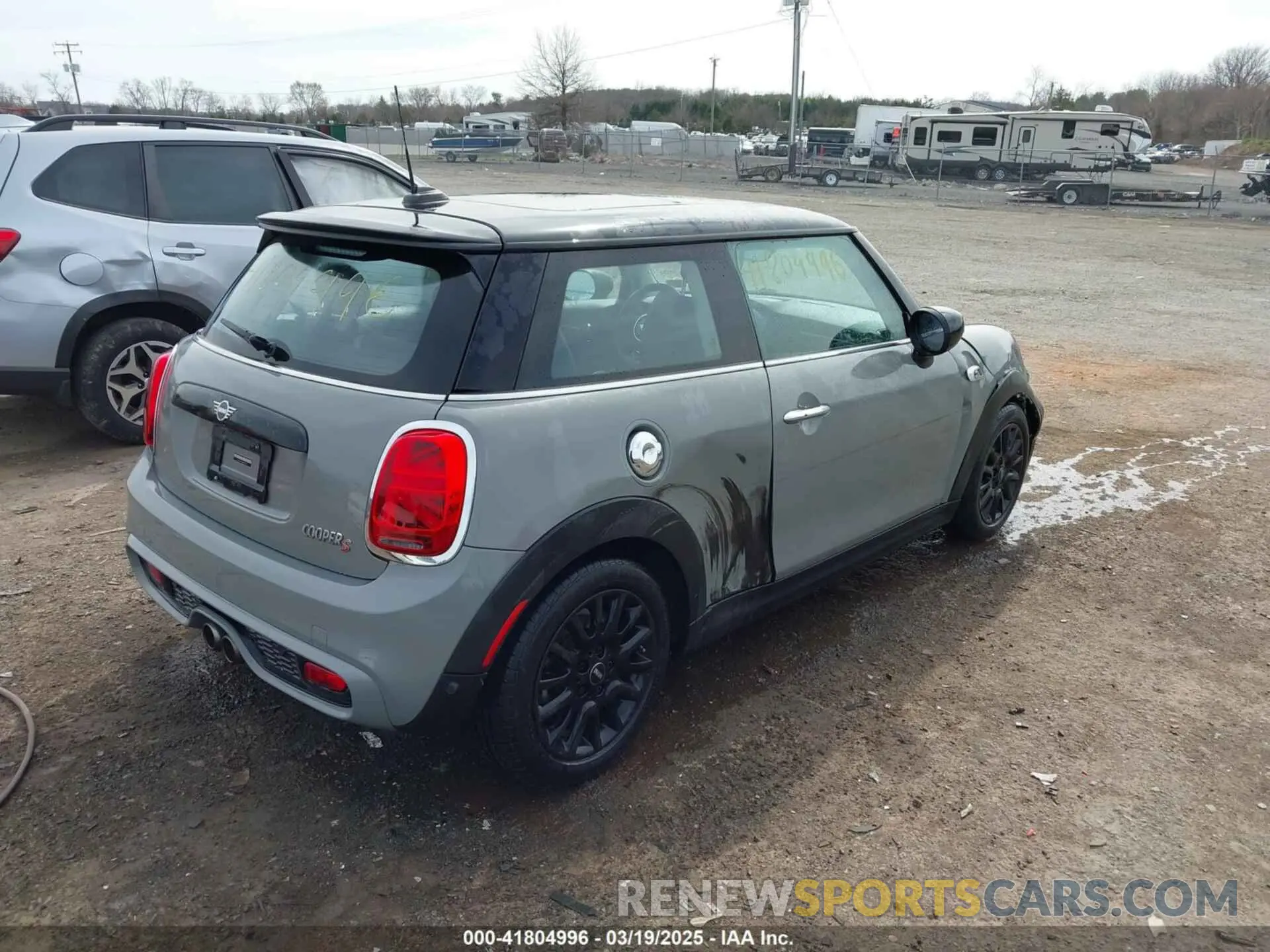 4 fotografías del automóvil dañado WMWXR5C08M2N12724 MINI HARDTOP 2021