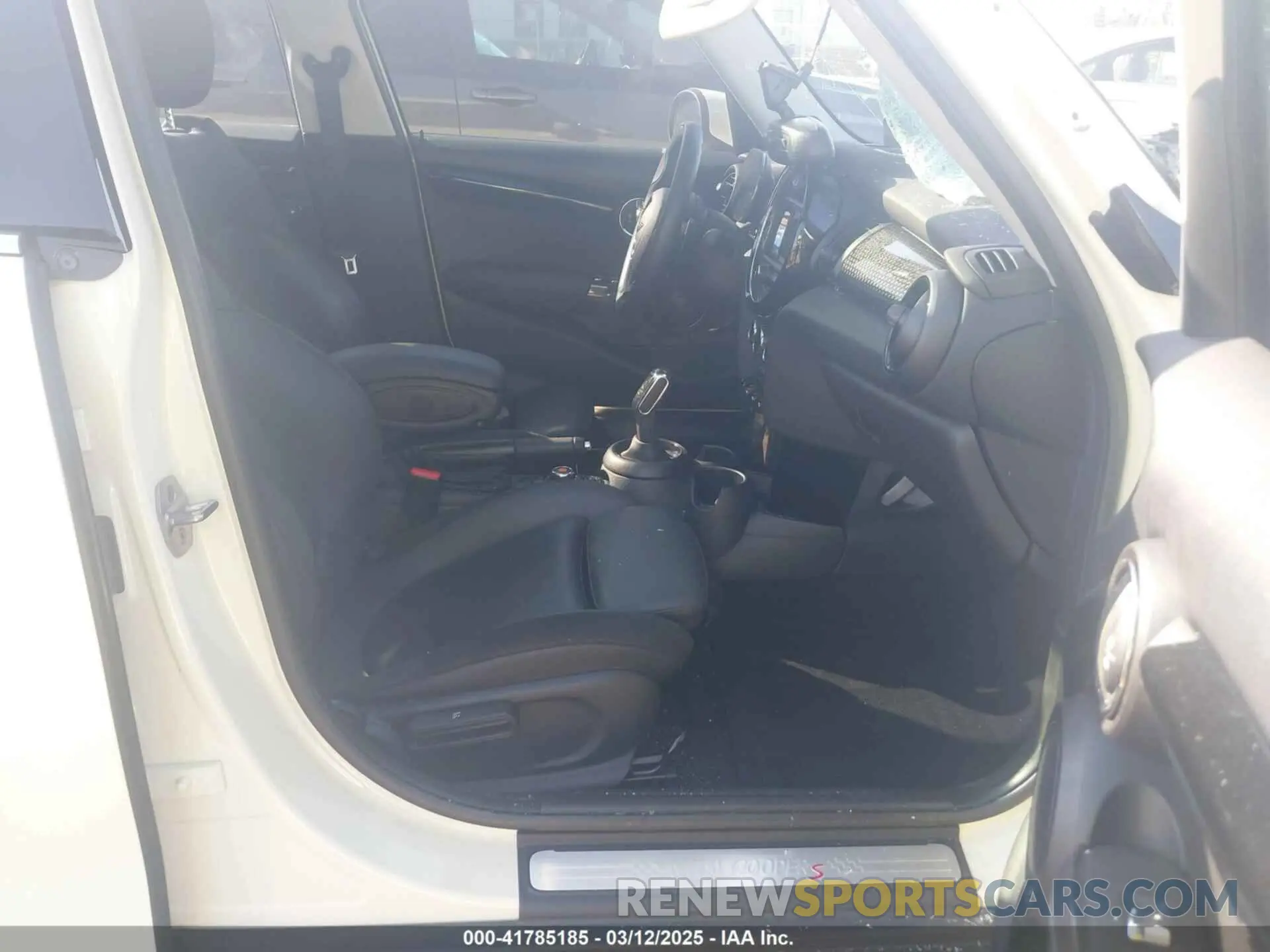 5 fotografías del automóvil dañado WMWXU9C00M2P04693 MINI HARDTOP 2021