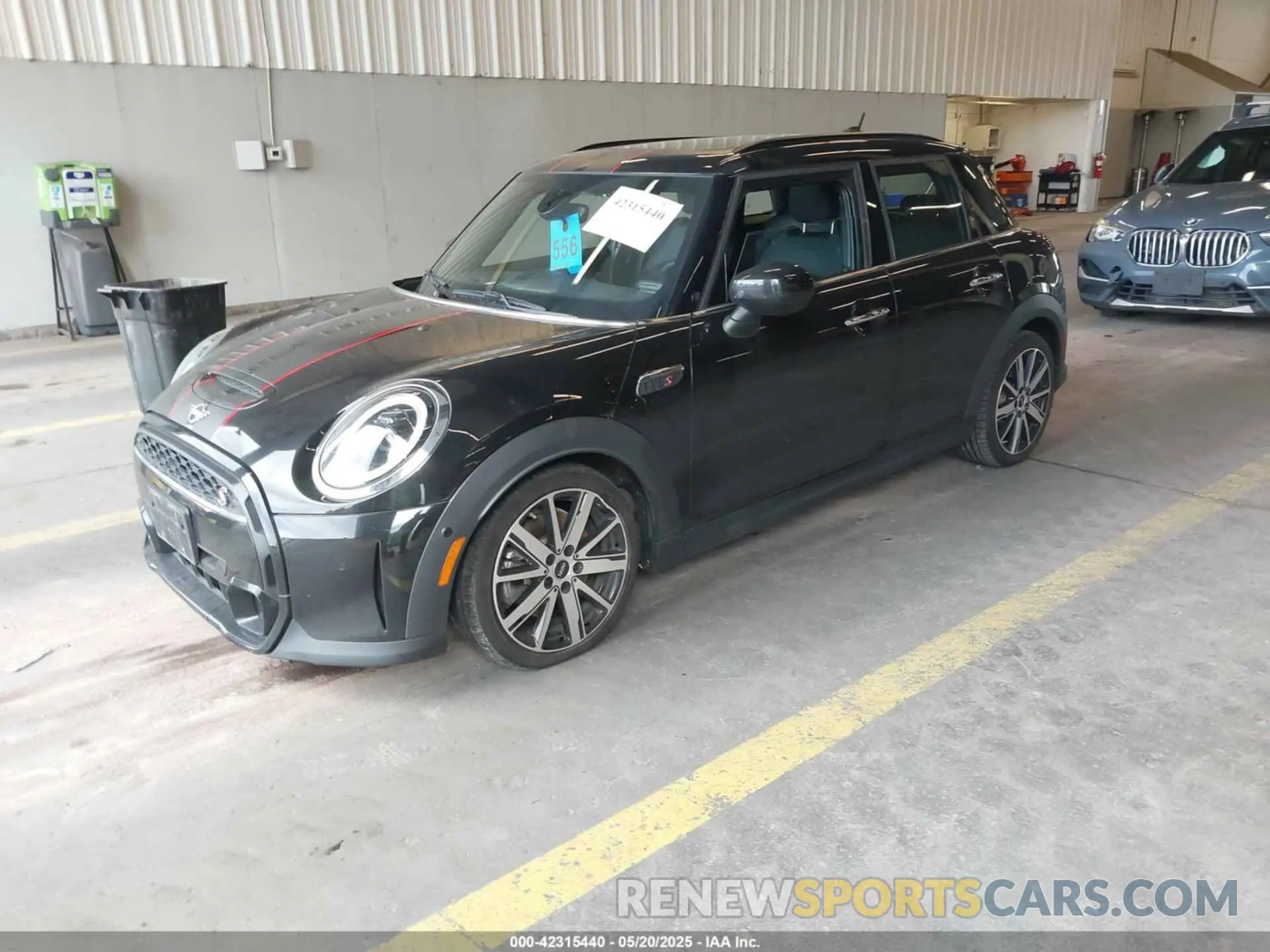 2 fotografías del automóvil dañado WMW53DK01N2R87864 MINI HARDTOP 2022