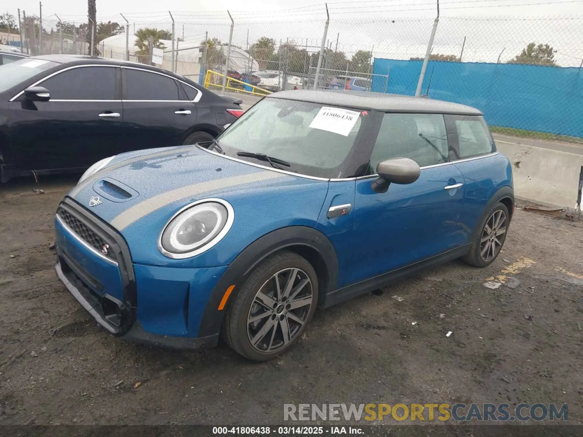 14 fotografías del automóvil dañado WMW53DH00P2S86792 MINI HARDTOP 2023