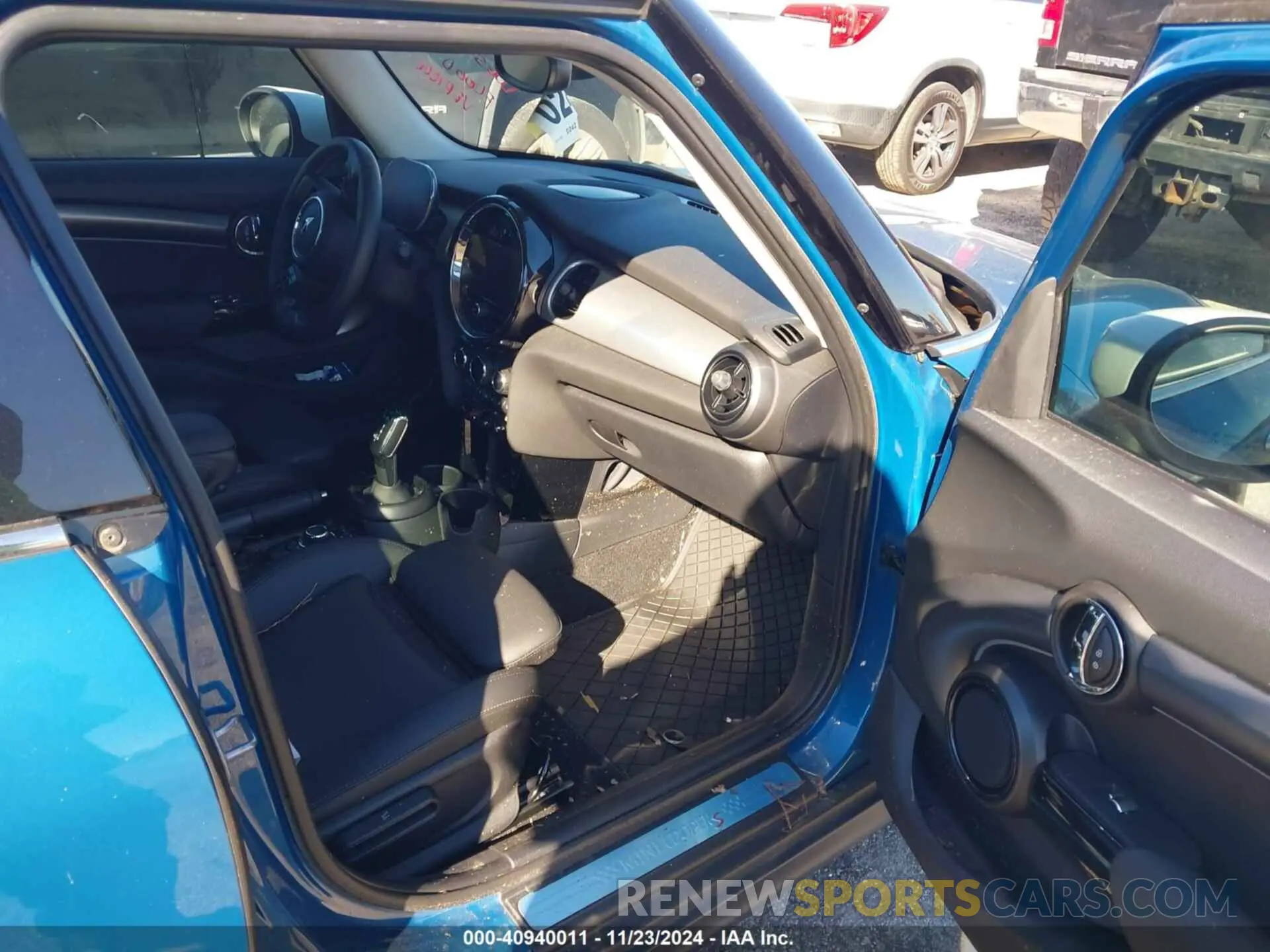 5 fotografías del automóvil dañado WMW53DK05P2T69174 MINI HARDTOP 2023