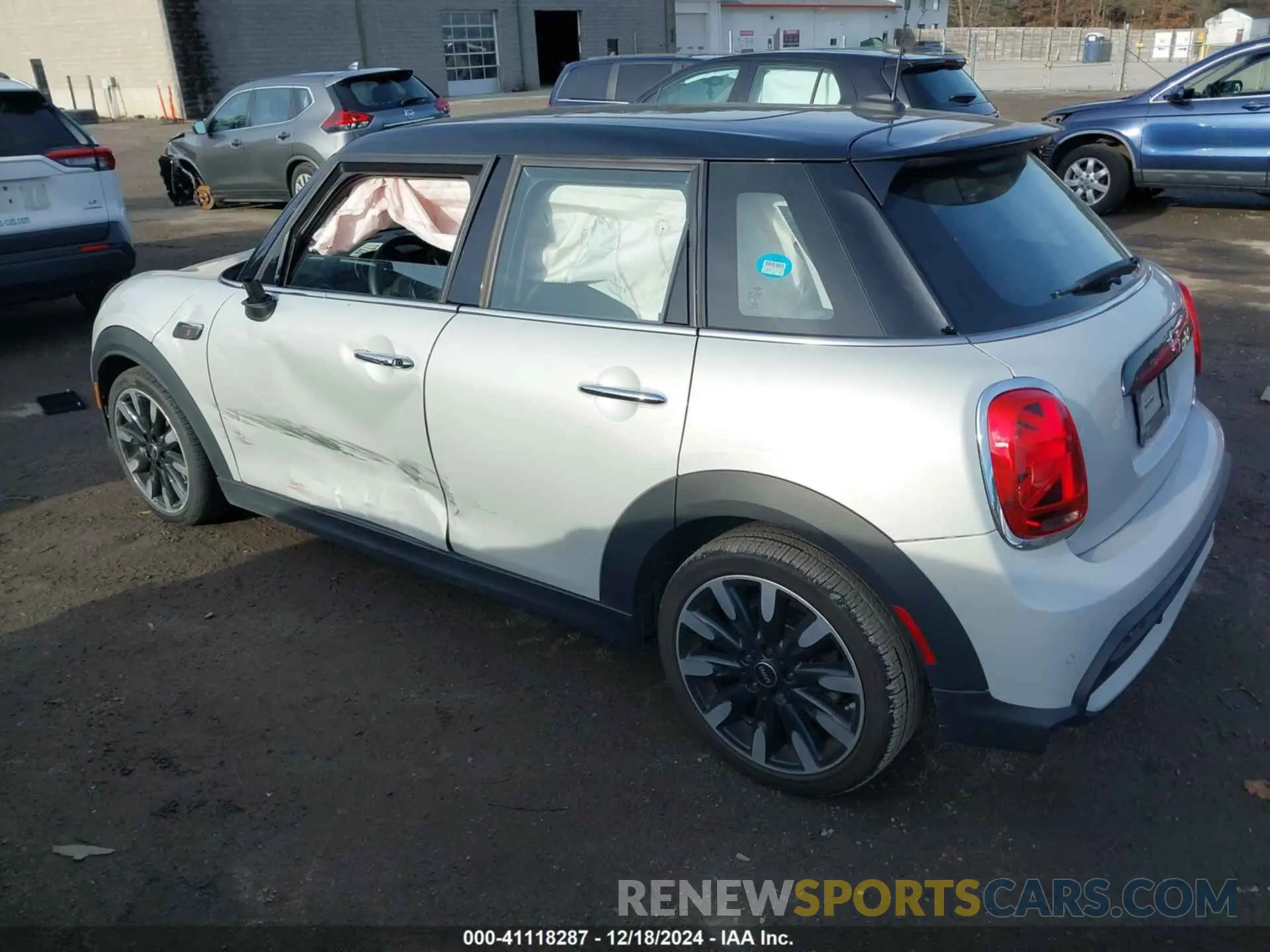14 fotografías del automóvil dañado WMW53DK0XP2T48529 MINI HARDTOP 2023