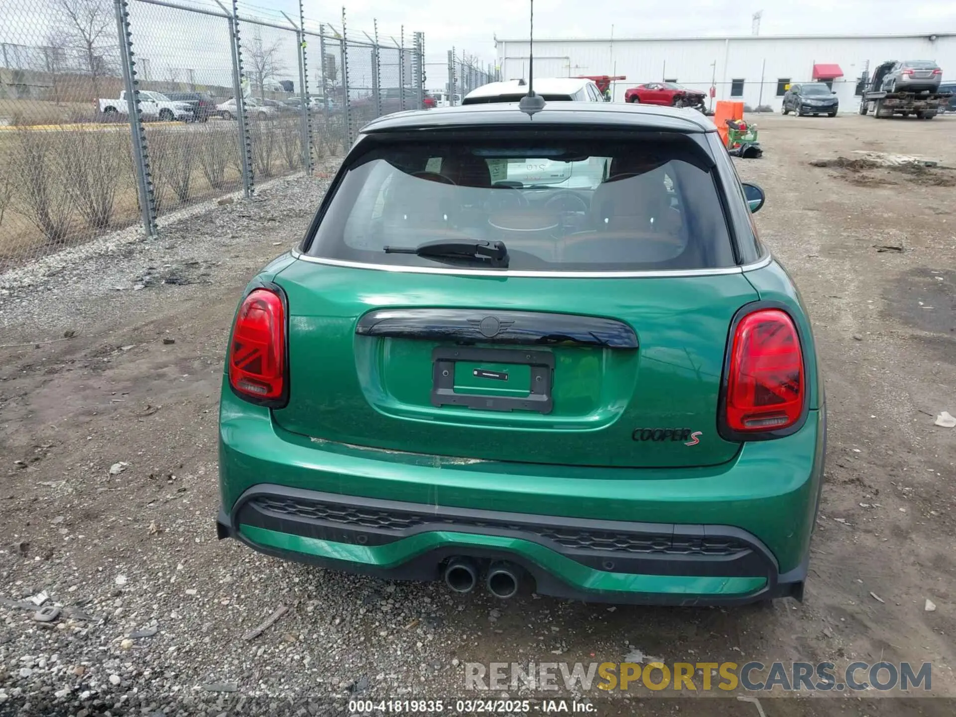 16 fotografías del automóvil dañado WMW53DK08R2U79106 MINI HARDTOP 2024