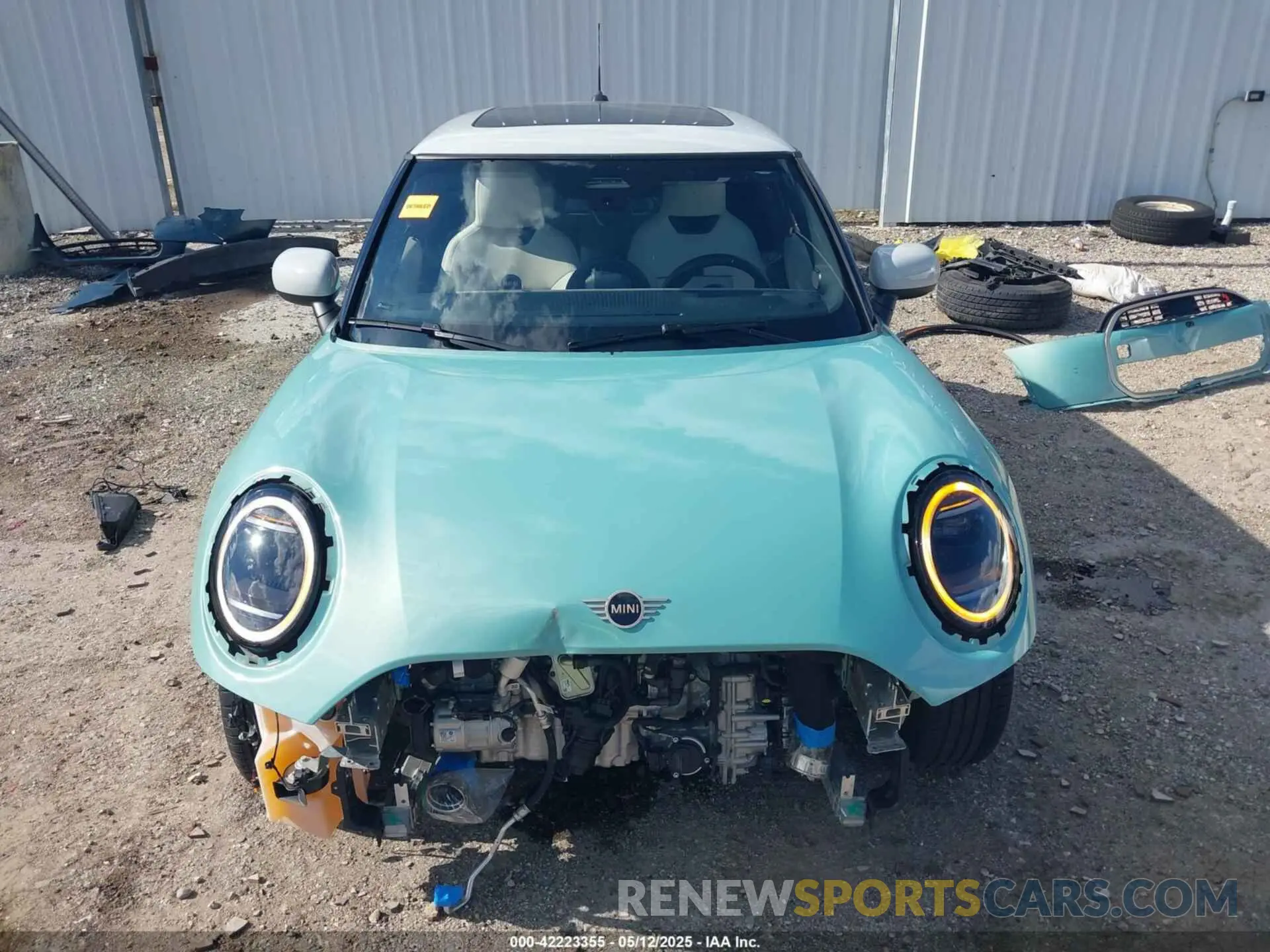13 fotografías del automóvil dañado WMW23GD00S2W11766 MINI HARDTOP 2025