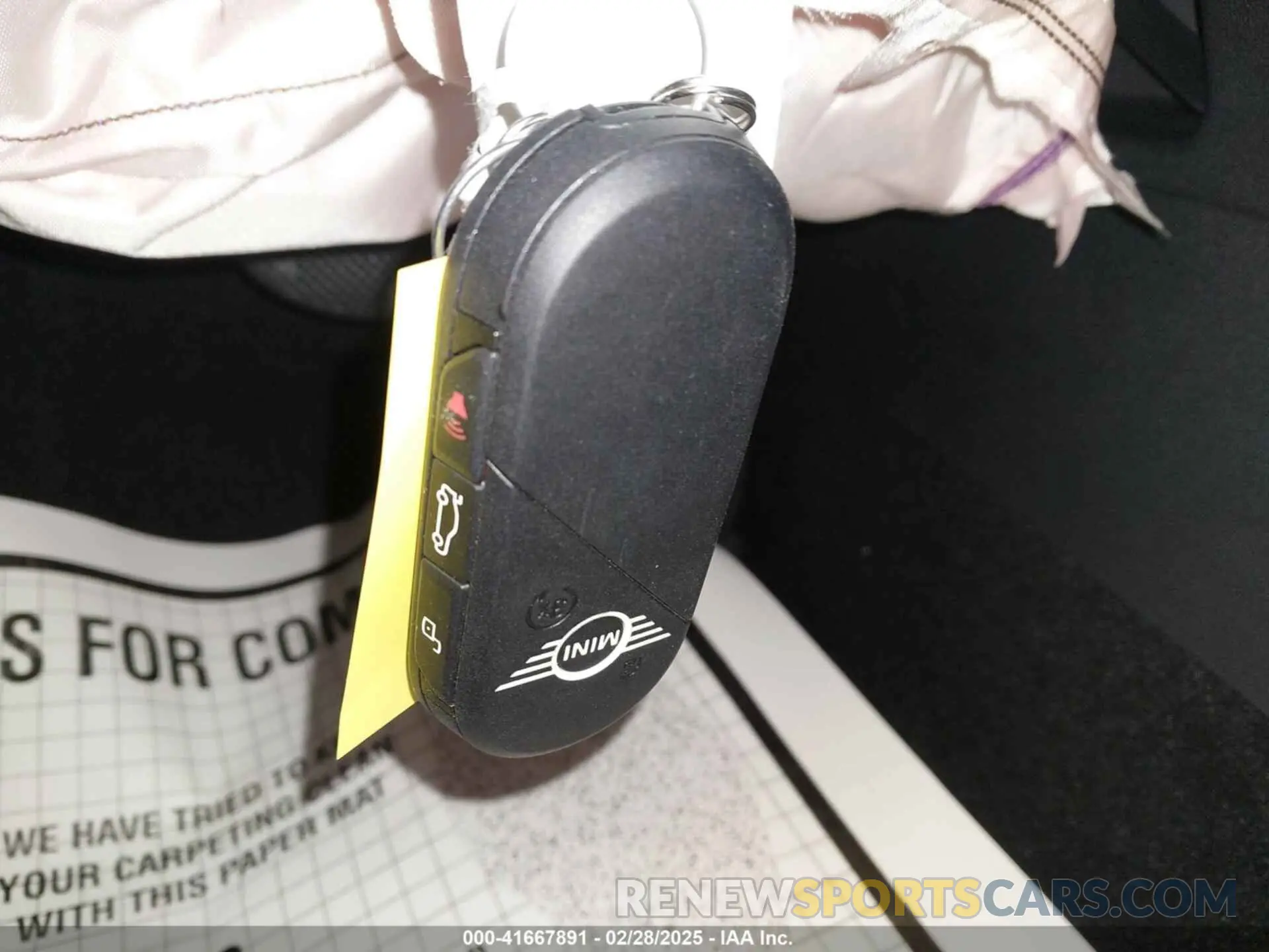 11 fotografías del automóvil dañado WMW23GD03S2W31056 MINI HARDTOP 2025