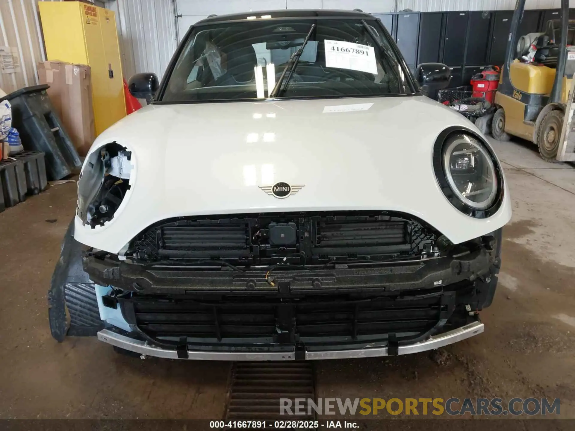 13 fotografías del automóvil dañado WMW23GD03S2W31056 MINI HARDTOP 2025