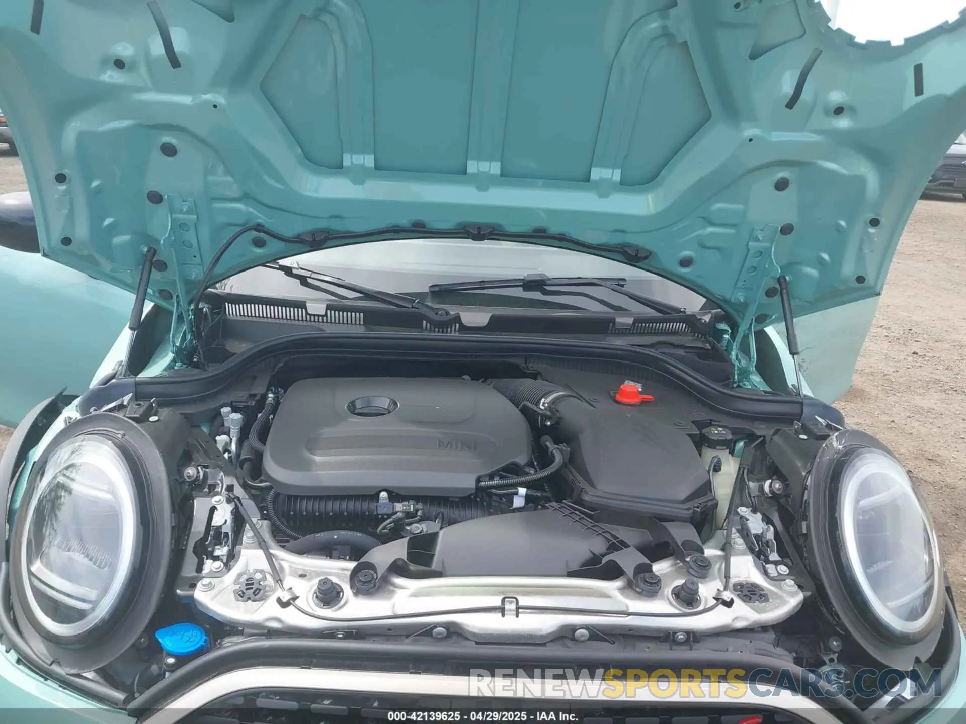 10 fotografías del automóvil dañado WMW23GD05S2W24870 MINI HARDTOP 2025