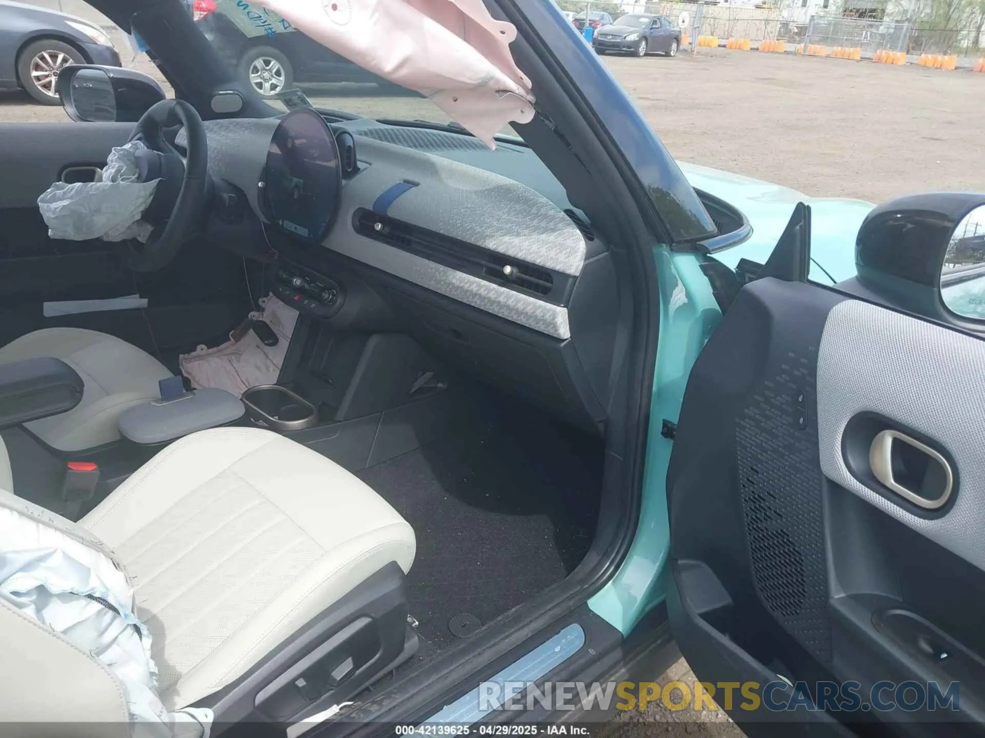 5 fotografías del automóvil dañado WMW23GD05S2W24870 MINI HARDTOP 2025