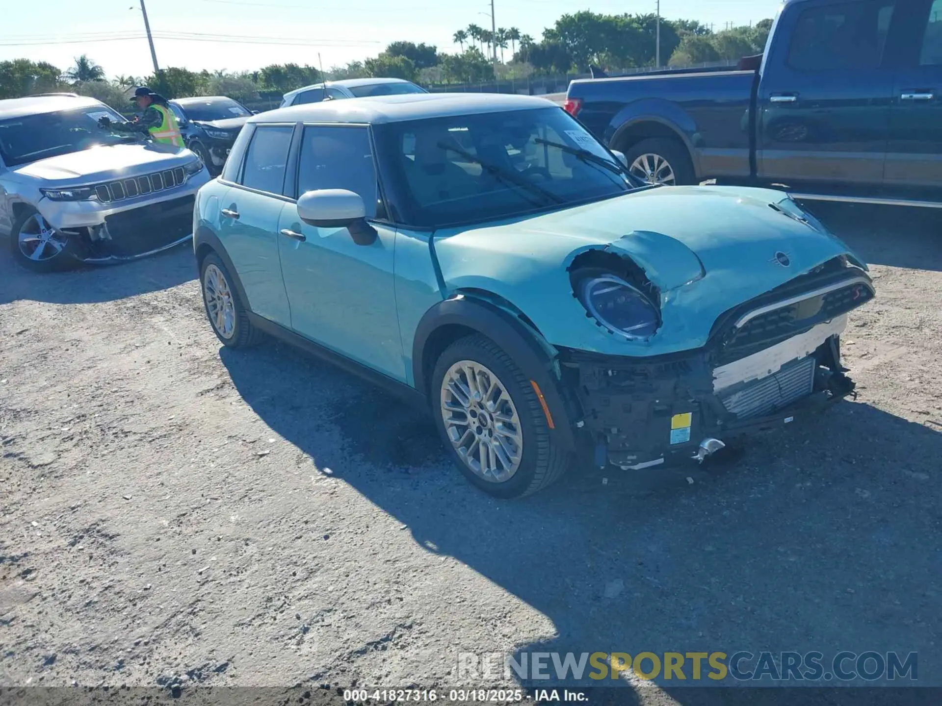 1 fotografías del automóvil dañado WMW53GD02S2W35855 MINI HARDTOP 2025