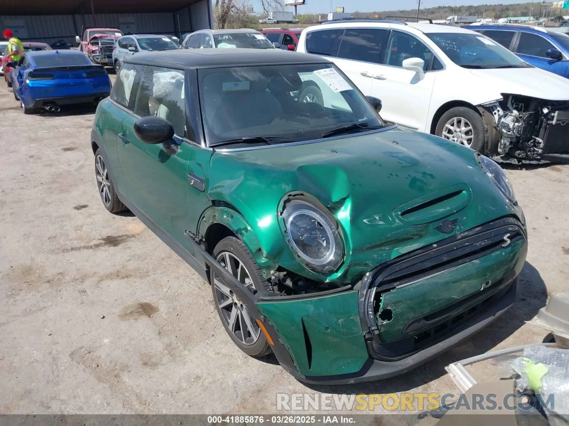 1 fotografías del automóvil dañado WMW13DJ04N2R55118 MINI SE HARDTOP 2022