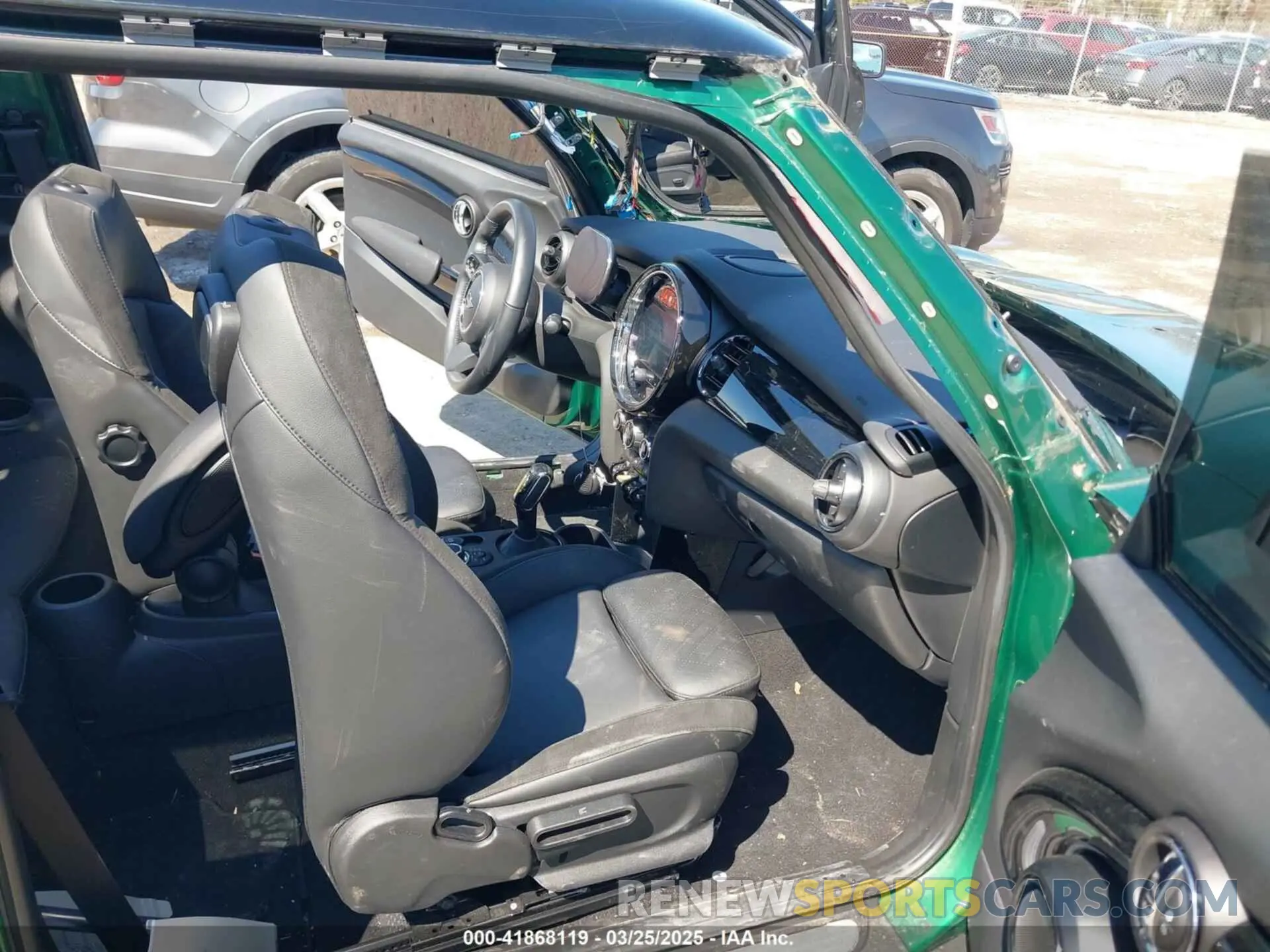 5 fotografías del automóvil dañado WMW13DJ07N2S46697 MINI SE HARDTOP 2022
