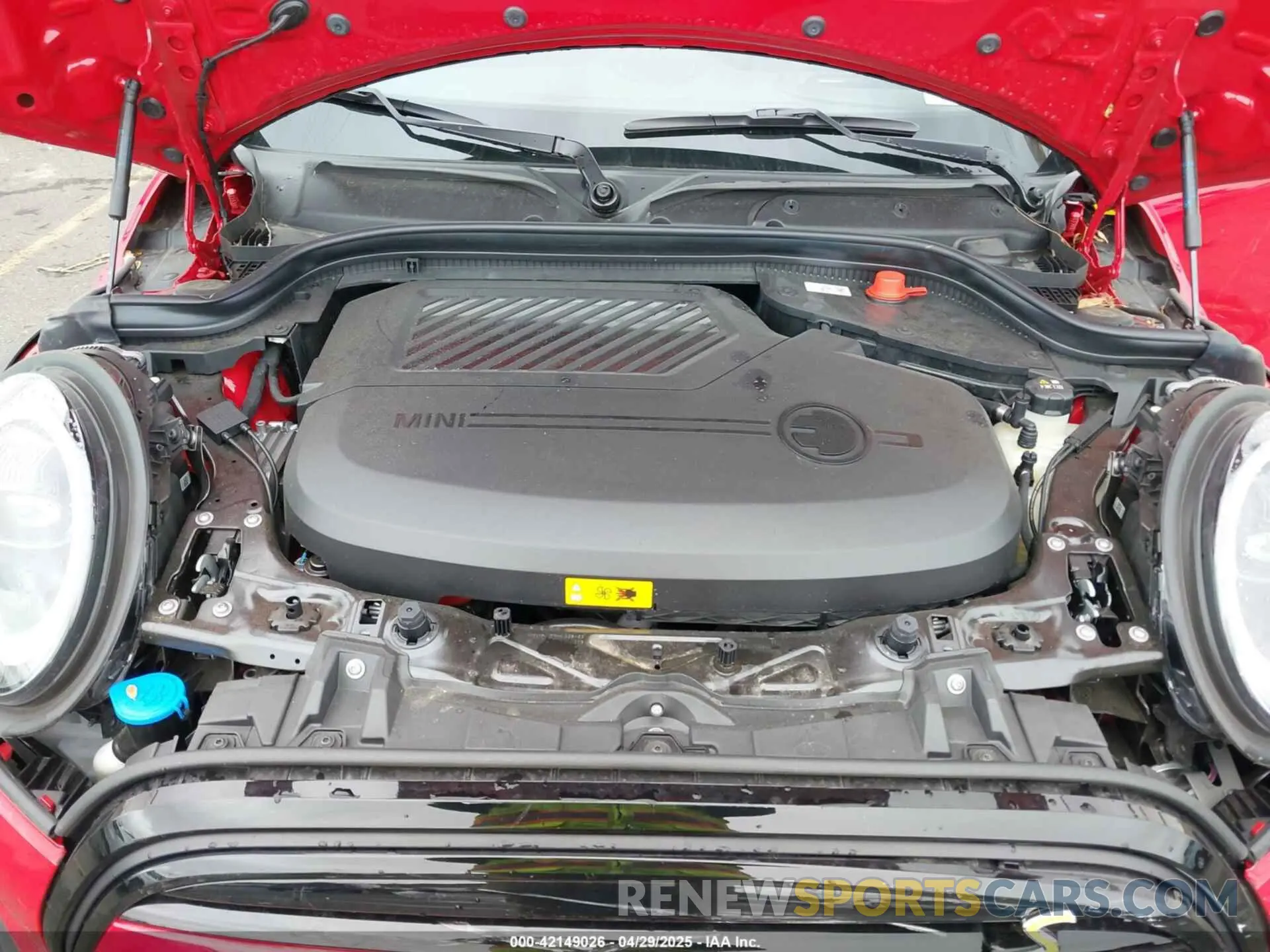 10 fotografías del automóvil dañado WMW13DJ06R2V85604 MINI SE HARDTOP 2024