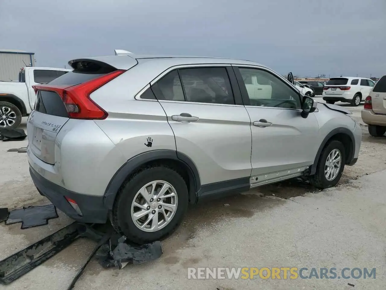 3 fotografías del automóvil dañado JA4AS3AA0KZ016473 MITSUBISHI ECLIPSE 2019