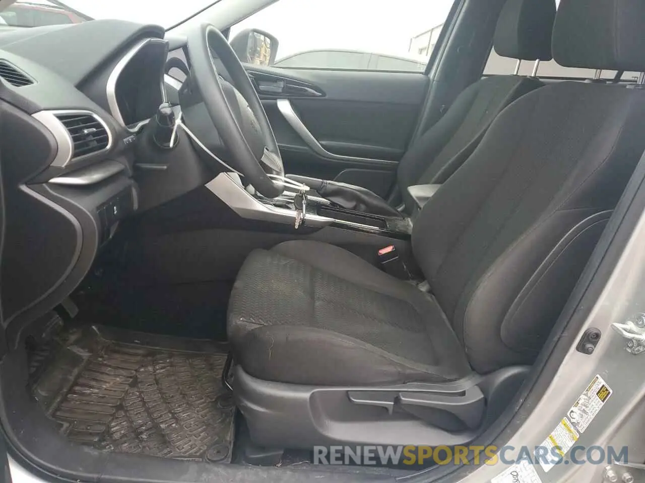 7 fotografías del automóvil dañado JA4AS3AA2KZ035154 MITSUBISHI ECLIPSE 2019