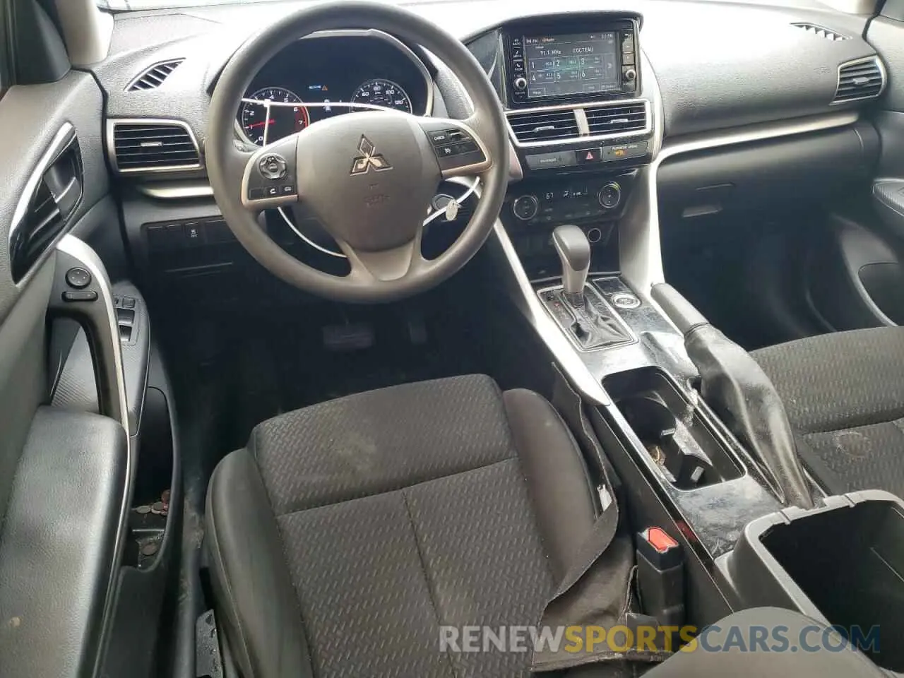8 fotografías del automóvil dañado JA4AT3AA2KZ033725 MITSUBISHI ECLIPSE 2019