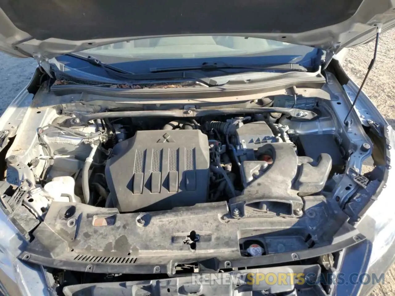 13 fotografías del automóvil dañado JA4AT3AA3KZ028985 MITSUBISHI ECLIPSE 2019