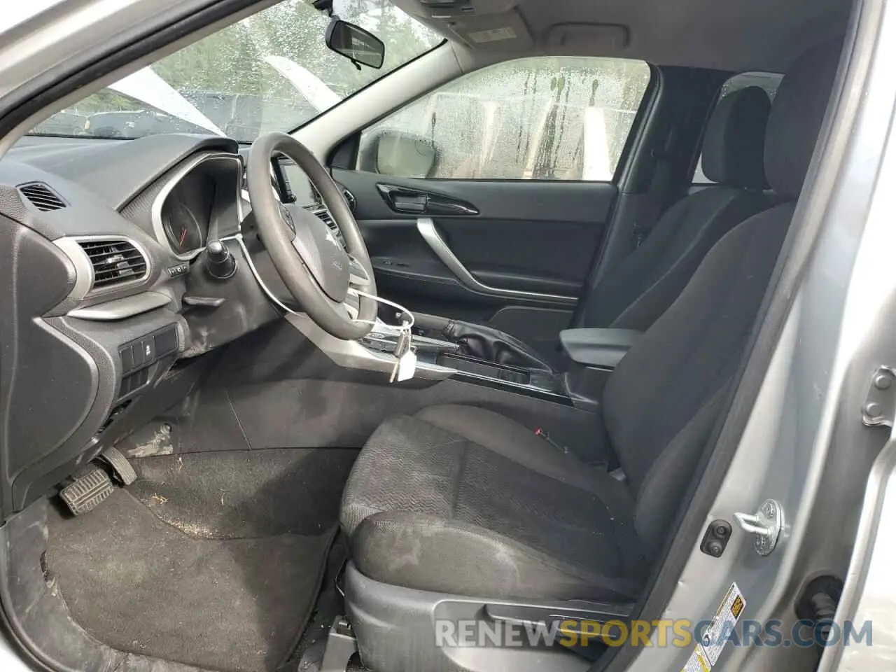 7 fotografías del automóvil dañado JA4AT3AA3KZ030493 MITSUBISHI ECLIPSE 2019