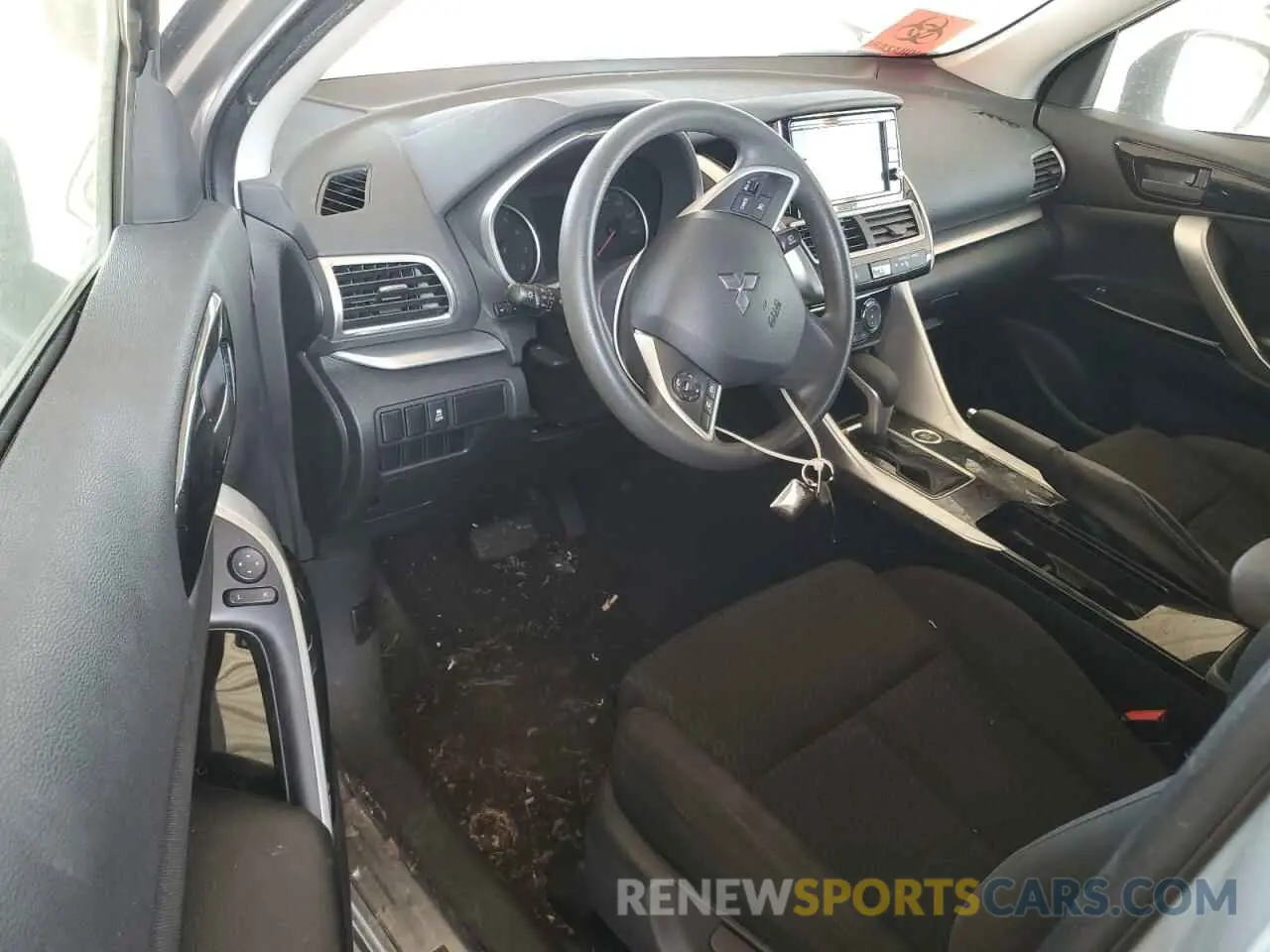 8 fotografías del automóvil dañado JA4AT3AA5KZ016465 MITSUBISHI ECLIPSE 2019