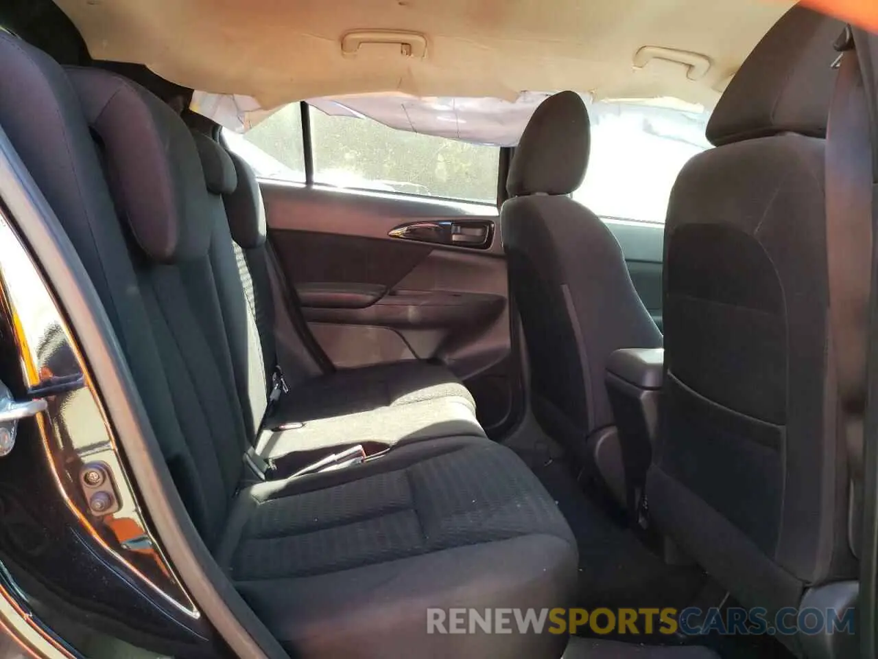 11 fotografías del automóvil dañado JA4AT3AA8KZ032465 MITSUBISHI ECLIPSE 2019